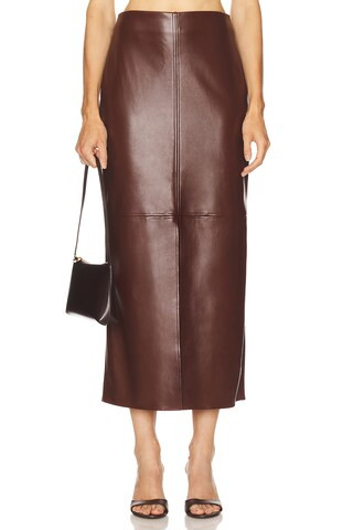 Favorite Sede Skirt in Ancora

              
    
        
        
            Favorite Button | Revolve Clothing (Global)