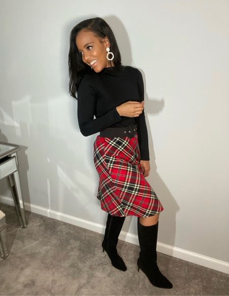 Nothing says holiday attire quite like a red plaid skirt. It’s one of my favorite patterns for the holiday. ✨

#LTKunder100 #LTKworkwear #LTKHoliday