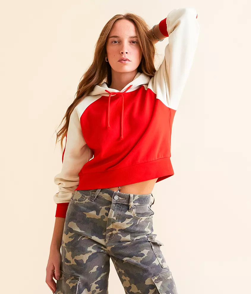 Cropped Raglan Sleeve Hooded Sweatshirt | Buckle