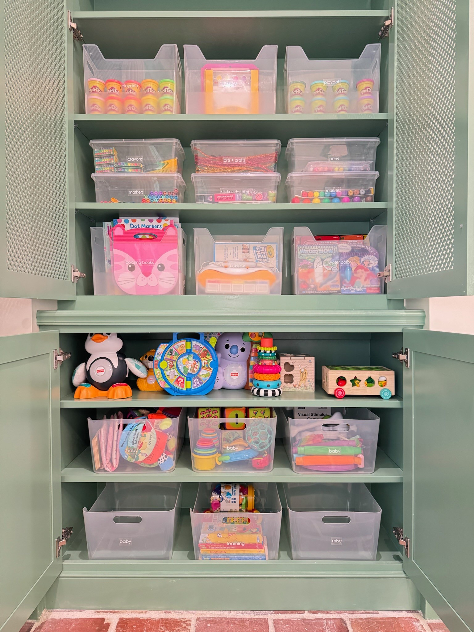 Summer is in full swing and your playroom is taking a beating 😅
Here are 4 playroom tips from a pro organizer to help you reset the space (without losing your mind):
1.If it’s missing pieces, toss it. You’re never going to do a puzzle that’s missing half the pieces. 
2.Ditch the giant toy box—it’s just a black hole. Instead use smaller bins and more specific categories (we love clear for playrooms). 
3.Less stuff = more play. Rotate toys to reduce overwhelm and leave space for when new toys arrive (birthdays, Christmas, etc.). 
4.Label everything (pictures help little ones help you).
The goal? A space that’s easy to clean up and actually fun to play in. 

Small systems = big sanity 

We are Home Sweet Organized, a professional organizing business located in Lafayette, Louisiana. We offer organizing packing, unpacking and decluttering services. If you have a space in your home that could use a little organization or decluttering schedule a call with us. We’ll be happy to help you get organized! 

#LTKFamily #LTKSummerEdit #LTKKids