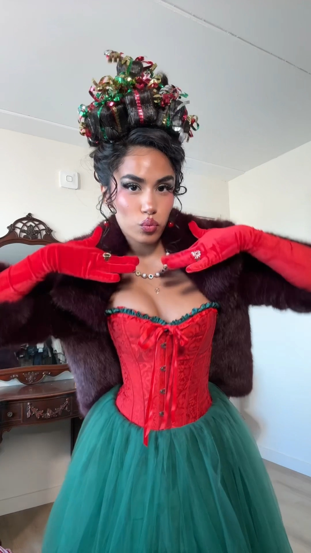 Martha May Christmas outfit

#LTKBeauty #LTKgrwm #LTKHoliday