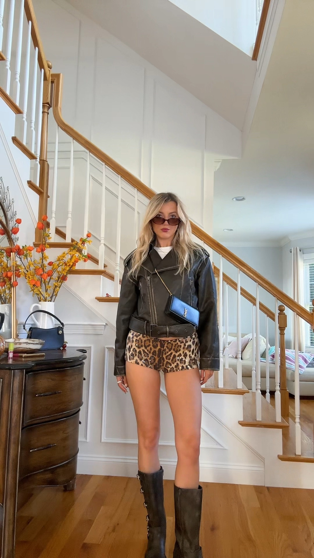 micro short outfit 🐆🤎

Fall outfit, leather jacket outfit, fashion

#LTKStyleTip #LTKSeasonal