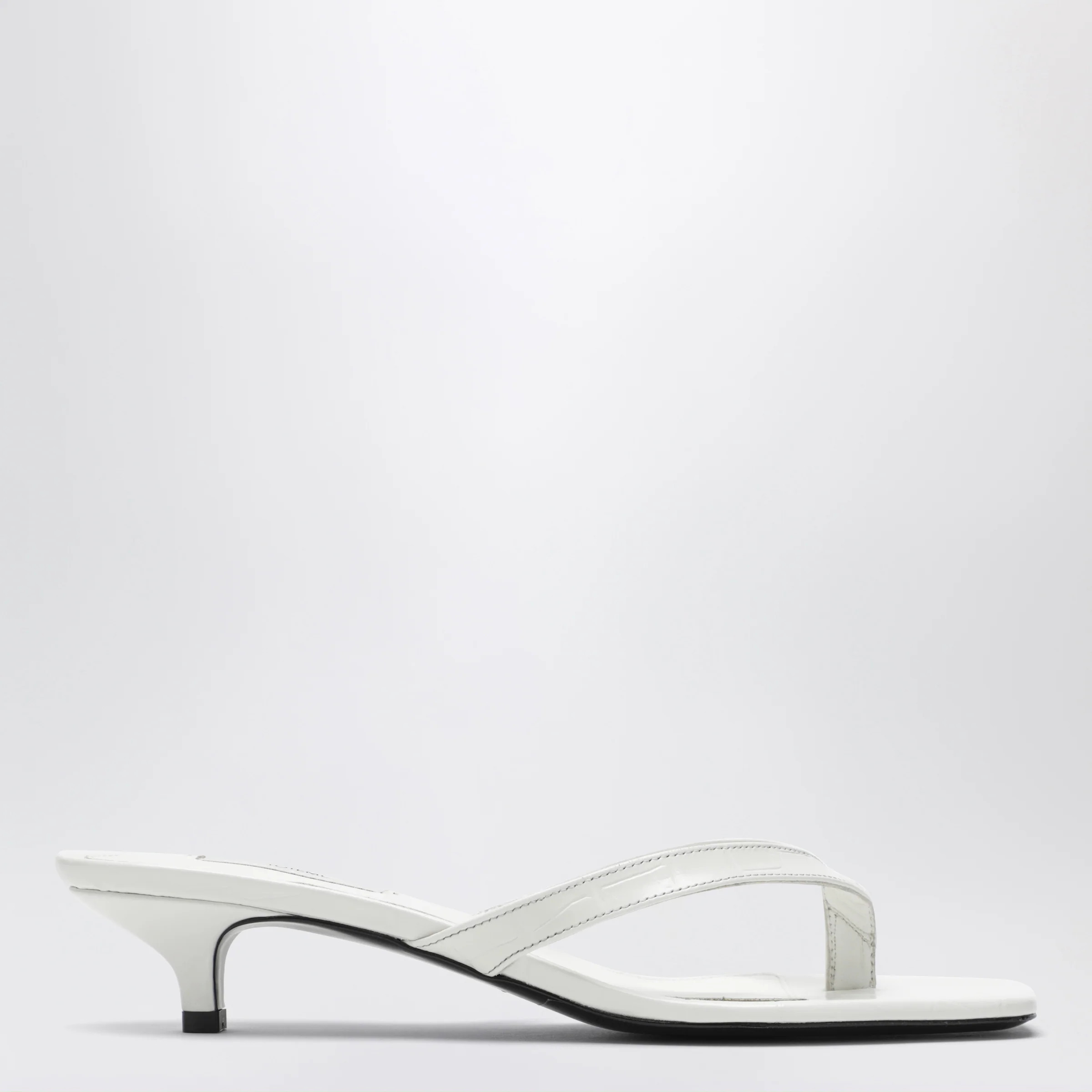 White leather heeled thong sandals | The Double F