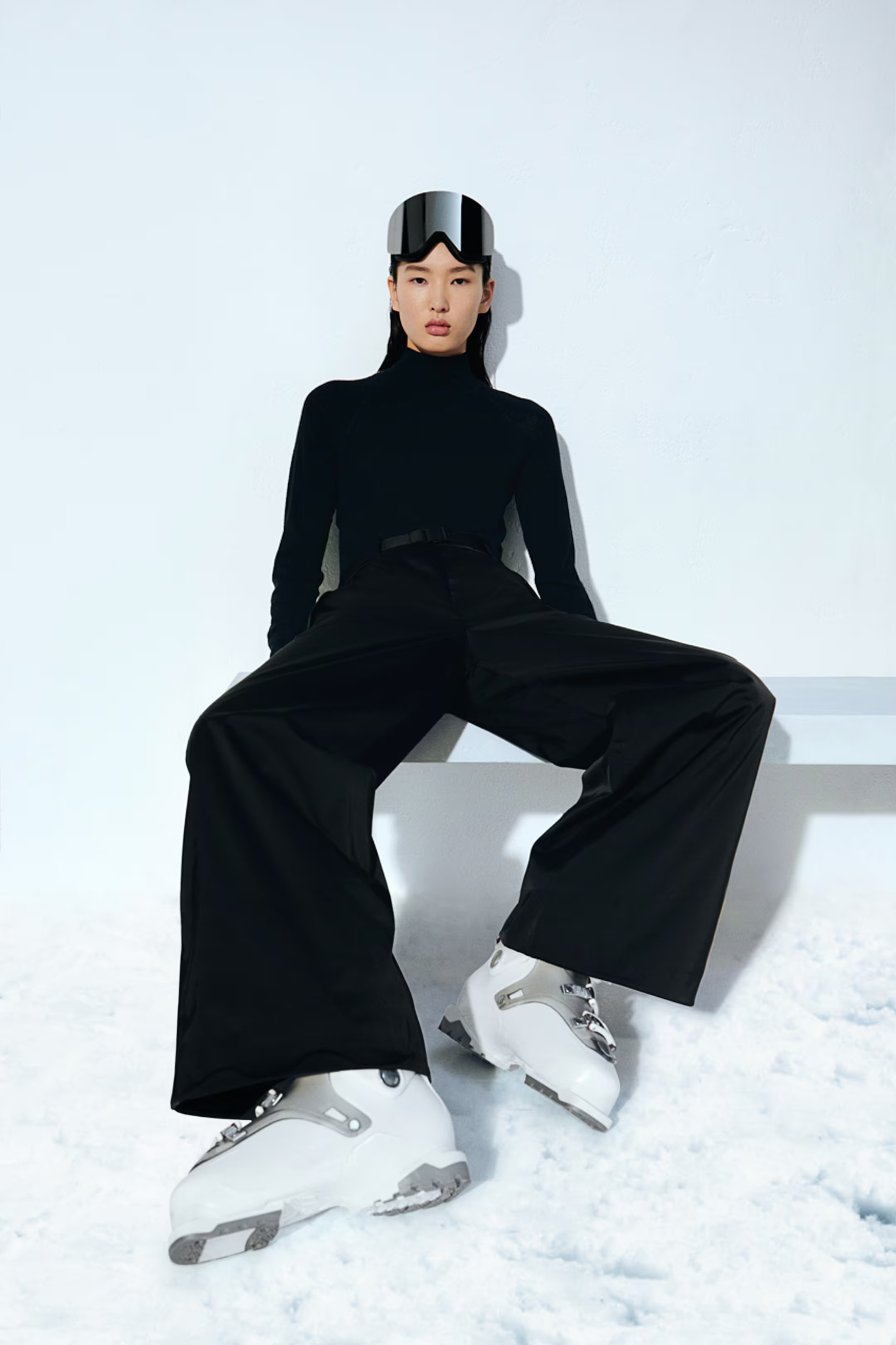 Padded Baggy Ski Pants in StormMove™ - Black - Ladies | H&M CA | H&M (US + CA)