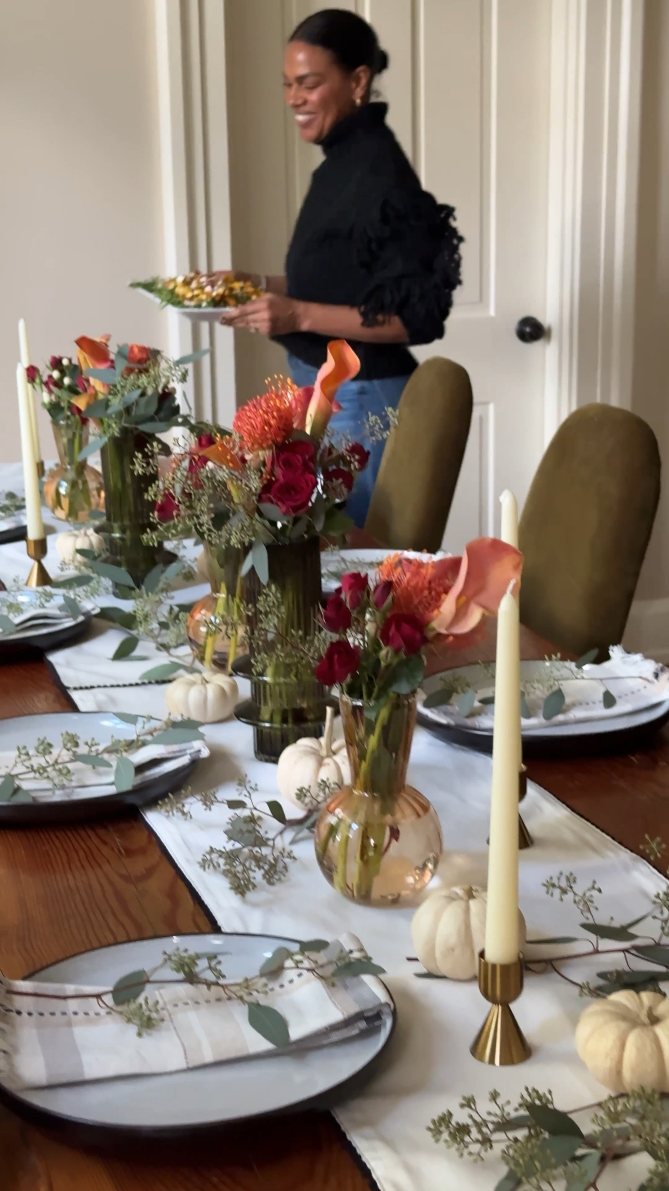 
I love a fall salad and table! Recipe is below and all of the tabletop items are from @walmart #WalmartPartner #Walmart #WalmartHome  comment SHOP for everything sent to your DM :)

Delicata Squash Salad with Spicy Maple Vinaigrette 

For the salad: 
2 delicata squash 
2 sweet potatoes
2 Tbsp Avocado Oil
Salt and pepper to taste 
Arugula
1/2 cup Pomegranate seeds
4 oz Goat cheese, crumbled
1/2 cup Pistachios, chopped 
Optional: Grilled Chicken Breast 

For the spicy maple vinaigrette:
1/4 cup balsamic vinegar 
1 tbsp Dijon mustard 
2 tbsp maple syrup
3/4 cup olive oil
Salt and pepper to taste 
1/8 tsp cayenne 

Preheat oven to 425
Cut squash in half and deseed, then slice into wedges 
Peel and cube the sweet potatoes
Toss in avocado oil, salt and peeper, then roast on a parchment lined baking sheet for 35-40 minutes, turning at 25 minutes and continuing to roast until golden brown and caramelized. 

Meanwhile, whisk together dressing ingredients. 

When squash/potatoes are finished, assemble salad and drizzle the dressing between layers and on top.  

Let me know if you make this, and if you have some good variations to share! 