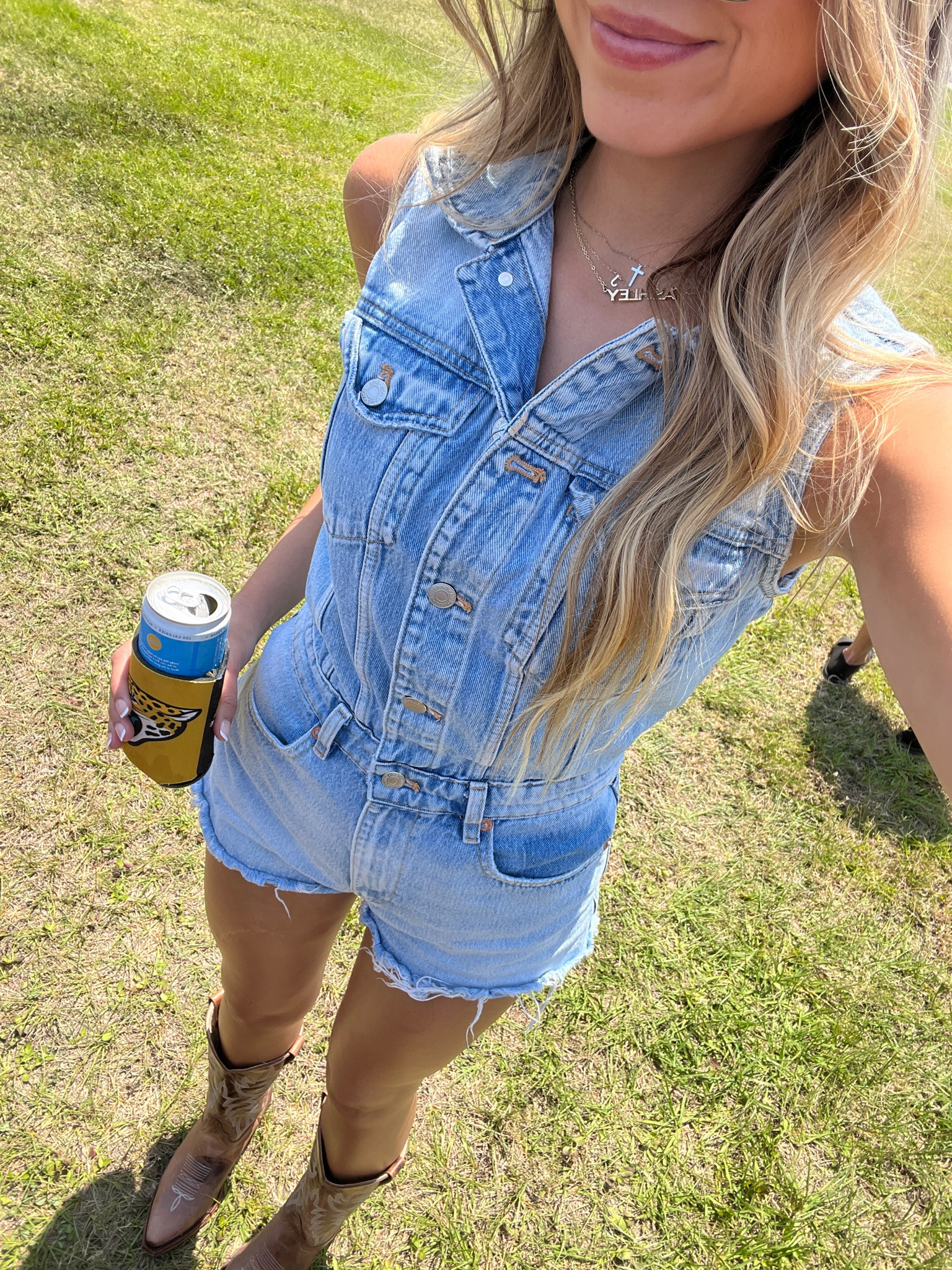 country concert fit 🤠 romper is old from zara (I got it off depop). Wearing my usual size small but wish I sized down for a tighter fit. Boots are tts :)

#LTKstyletip