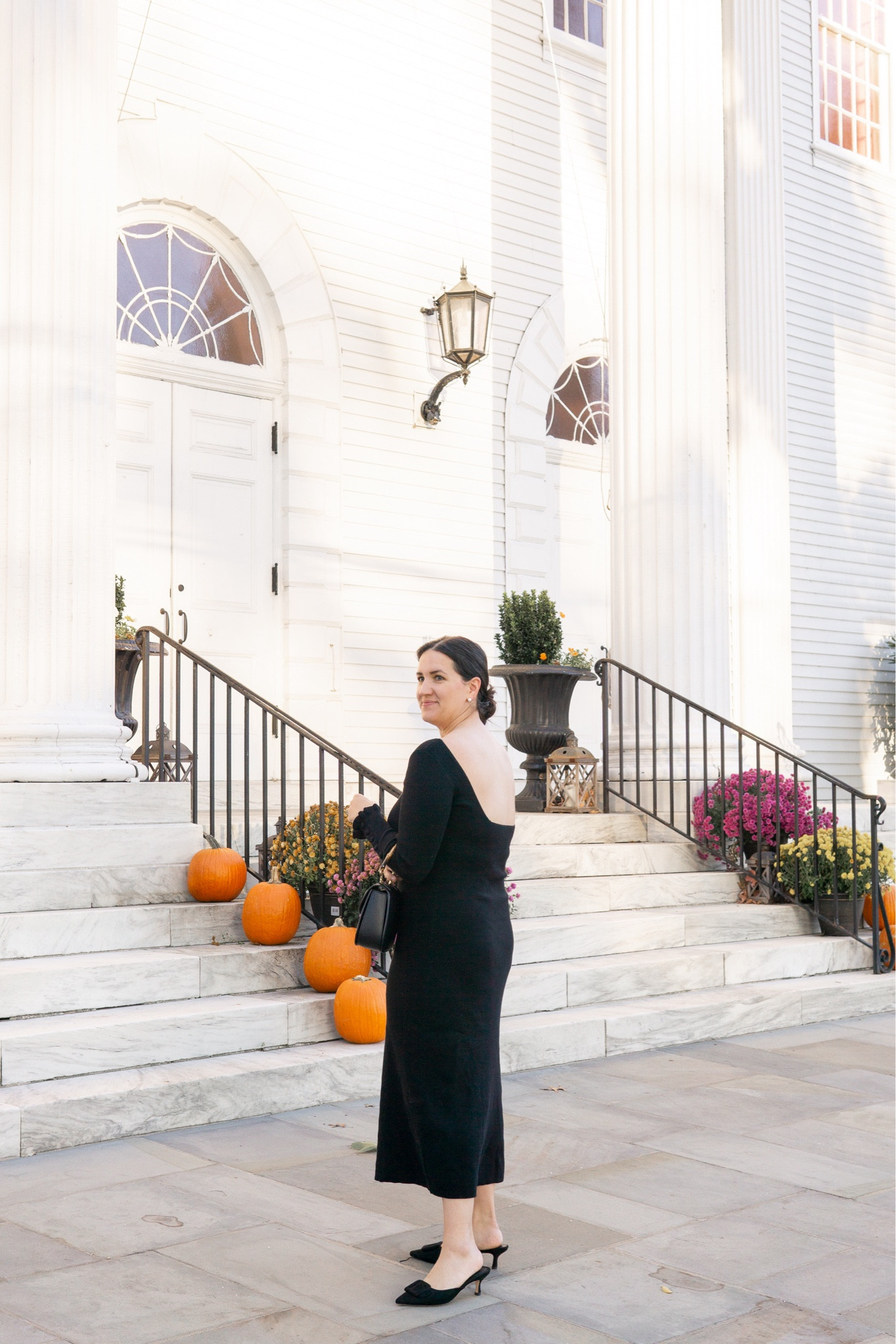 When upcoming holiday events call for comfort and style, I’ll be turning to this @sezane beauty. From Christmas cards to festive soirées, it’s the dress that does it all! 🖤

For outfit details, comment SHOP or click the link in my profile. ✨


#LTKHoliday #LTKSeasonal #LTKMidsize