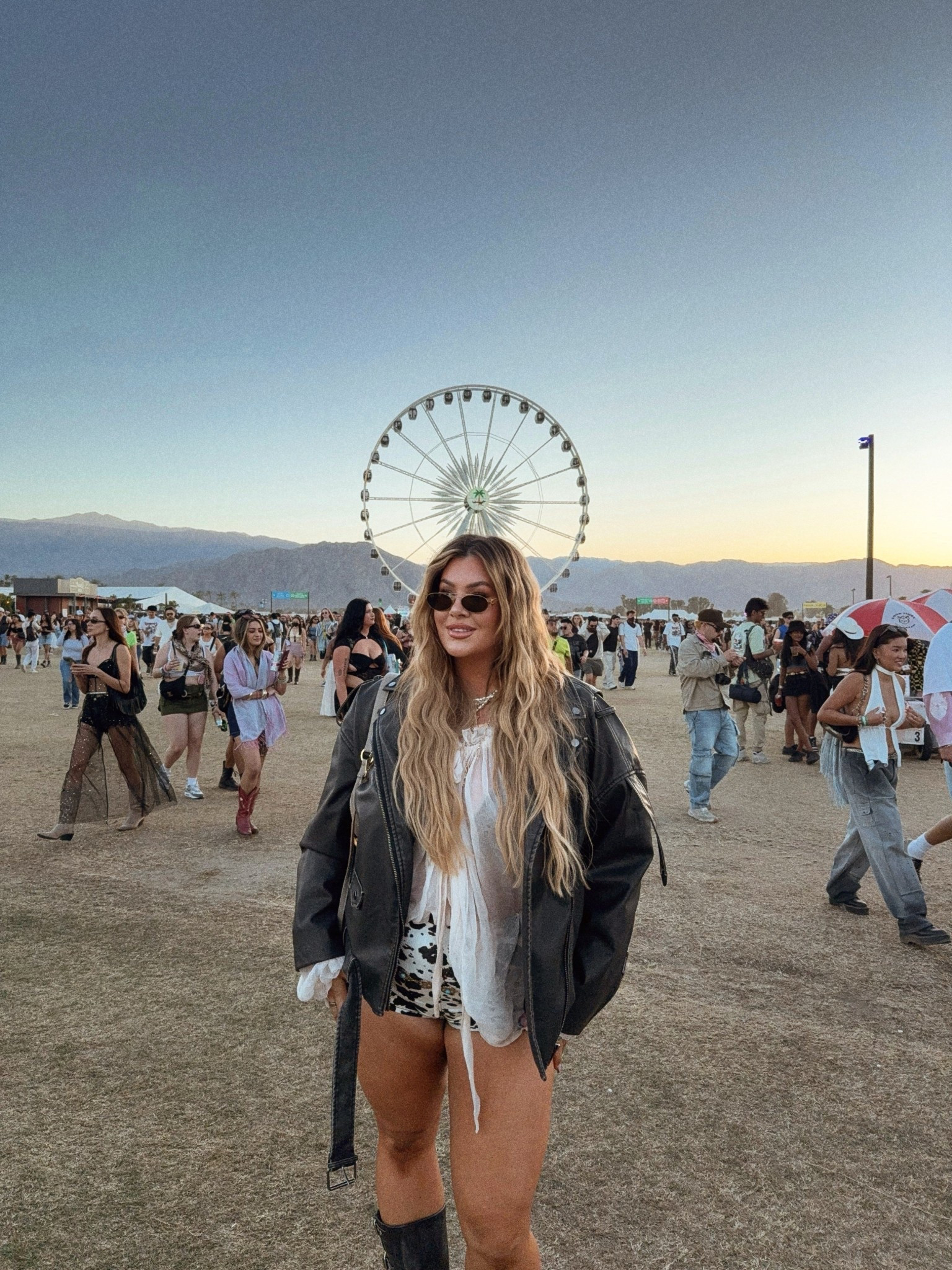 one of my past coachella looks 🎡✨ 

#LTKMidsize #LTKFestival #LTKTall