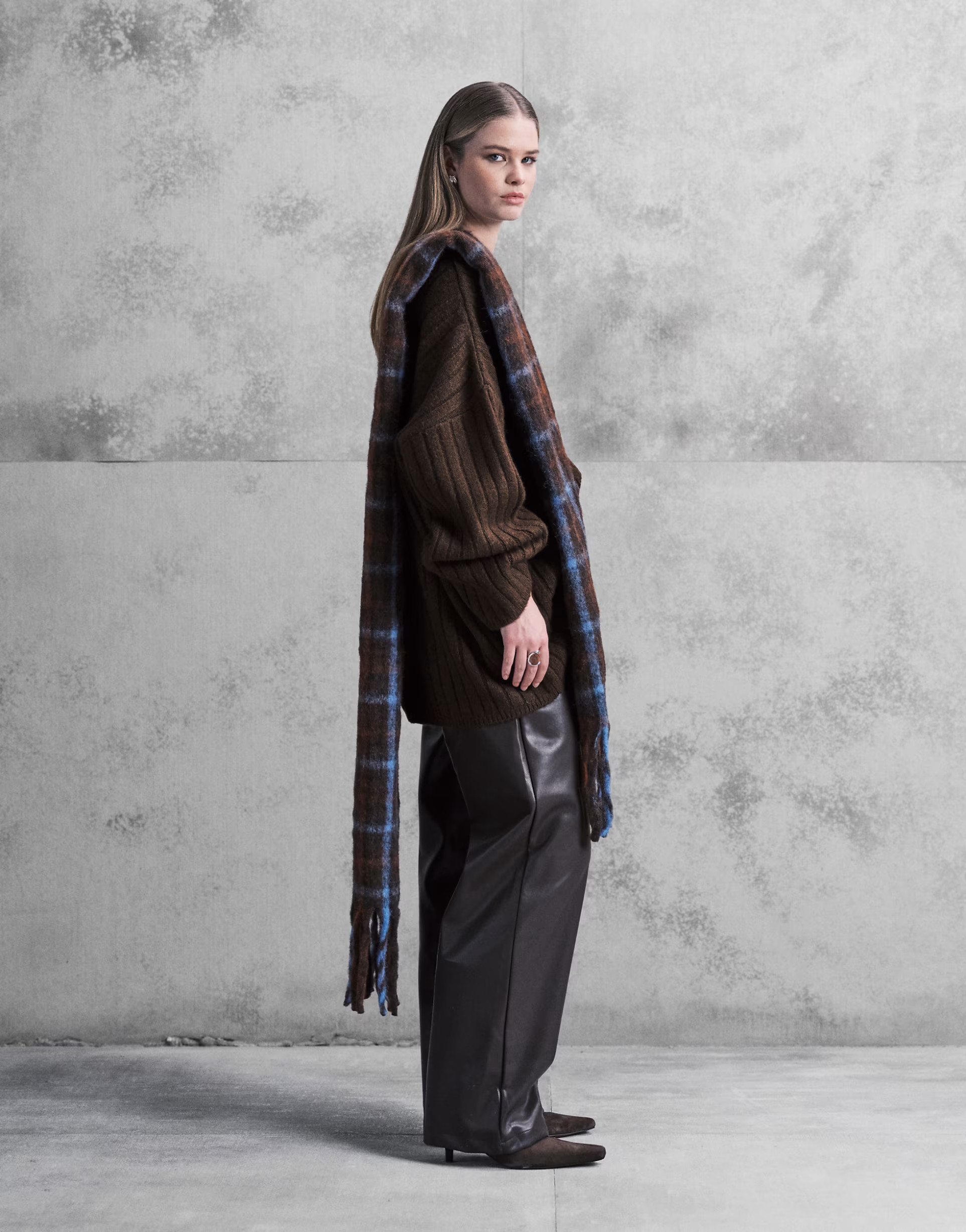 ASOS DESIGN scarf in small check in chocolate | ASOS | ASOS (Global)