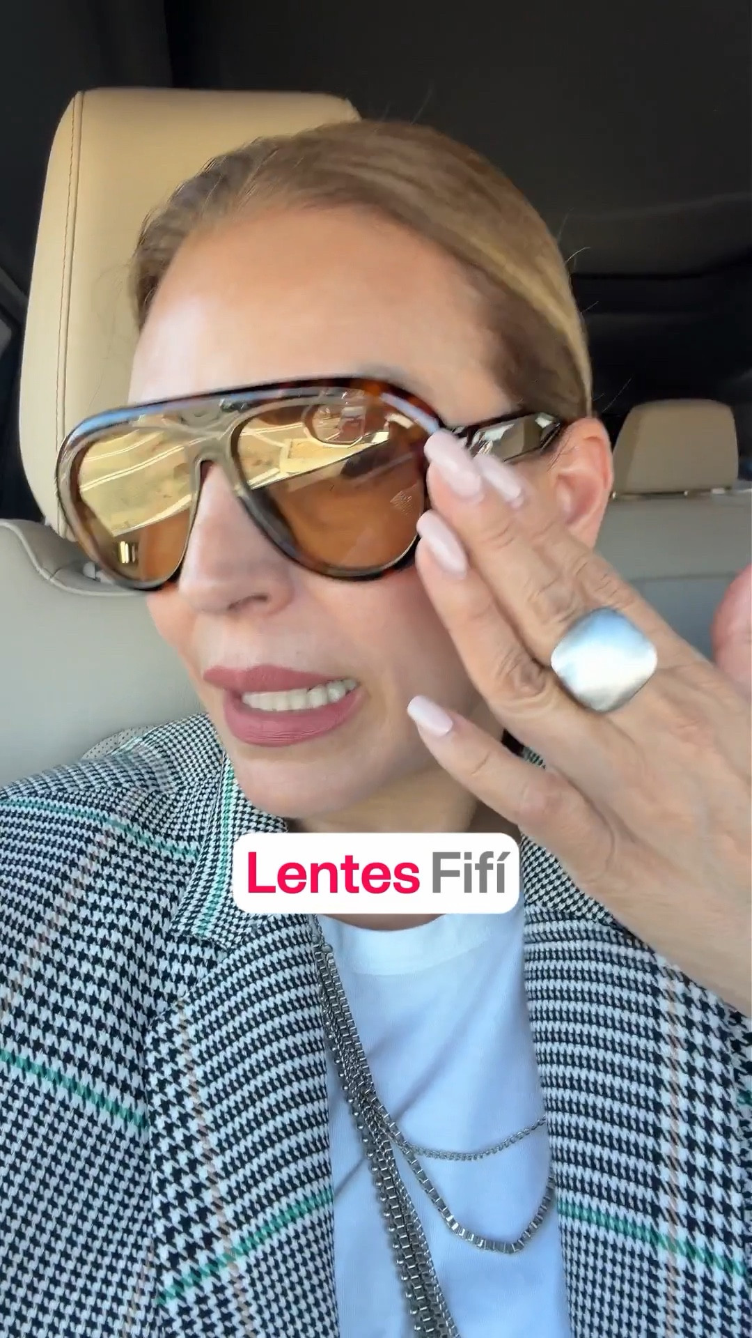 Mis nuevos le res Fsunglasses

#LTKOver40 #LTKootd