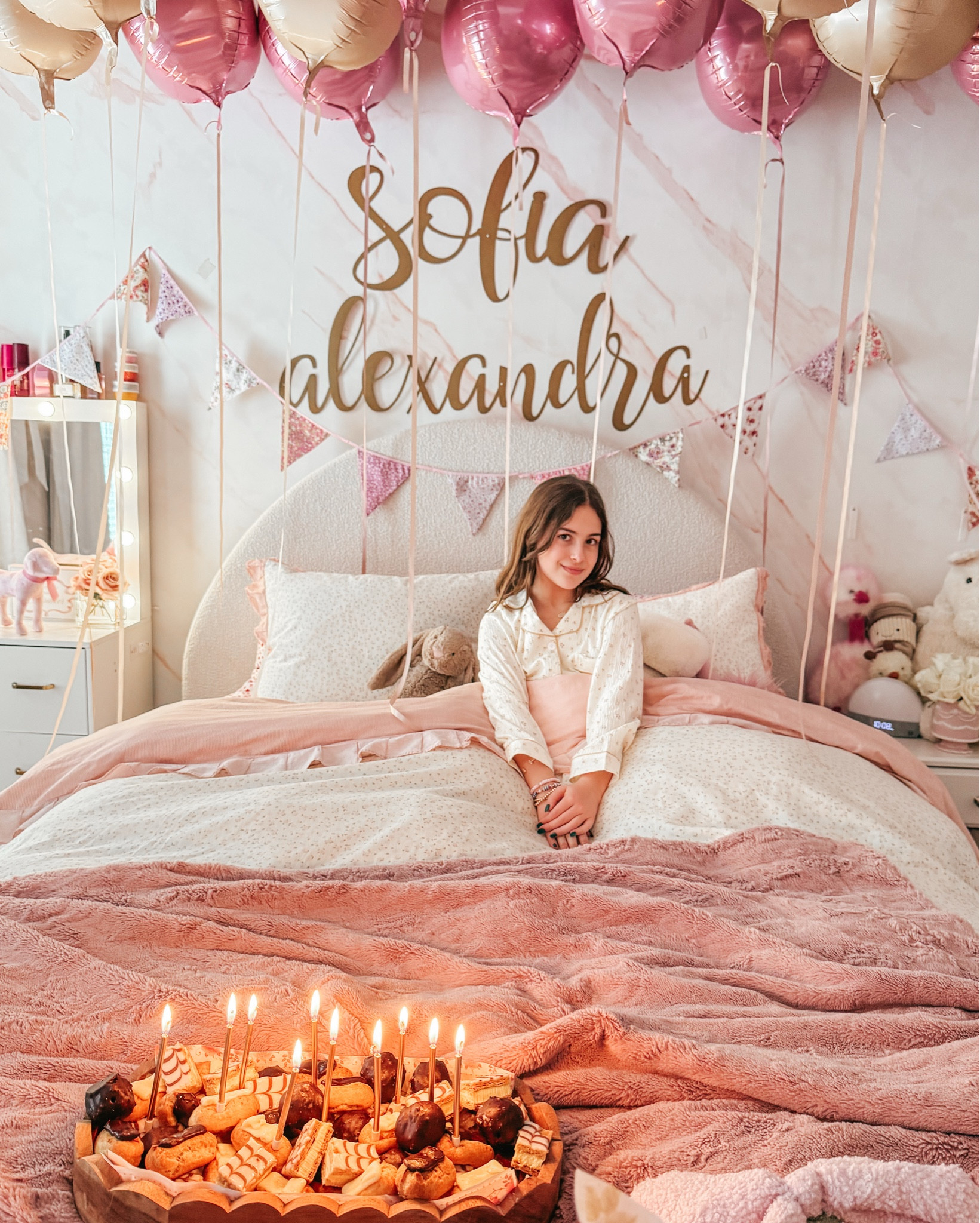 Birthday morning vibes 🤎🤍 

#LTKKids #LTKdayinmylife #LTKSeasonal