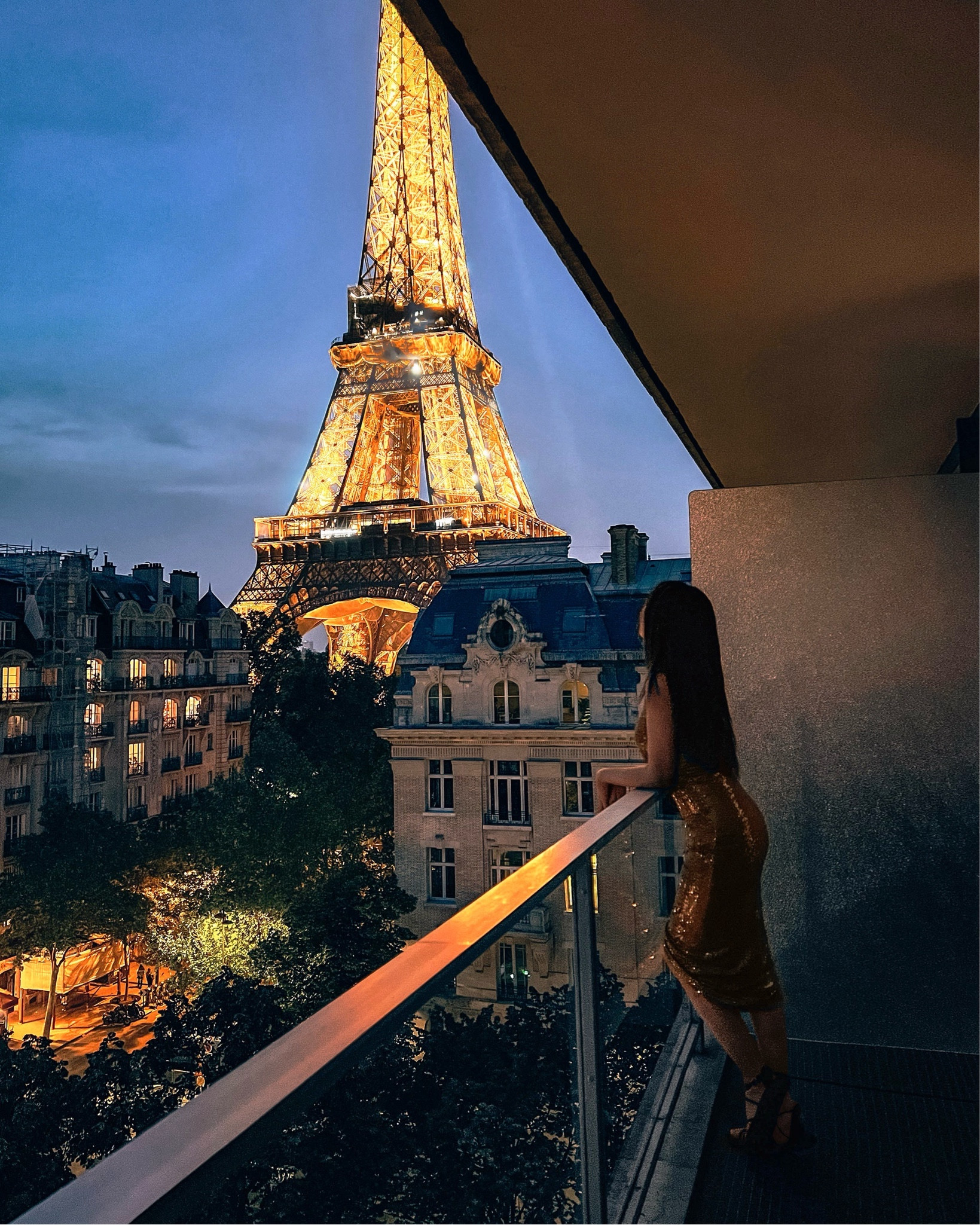 Dress: Michael Kors Collection
Sandals: Ancient Greek Sandals

Gold dress, sequin dress, Paris outfit, Paris style, Paris fashion, Paris look, Parisian vibes, French fashion

#LTKeurope #LTKSeasonal #LTKtravel