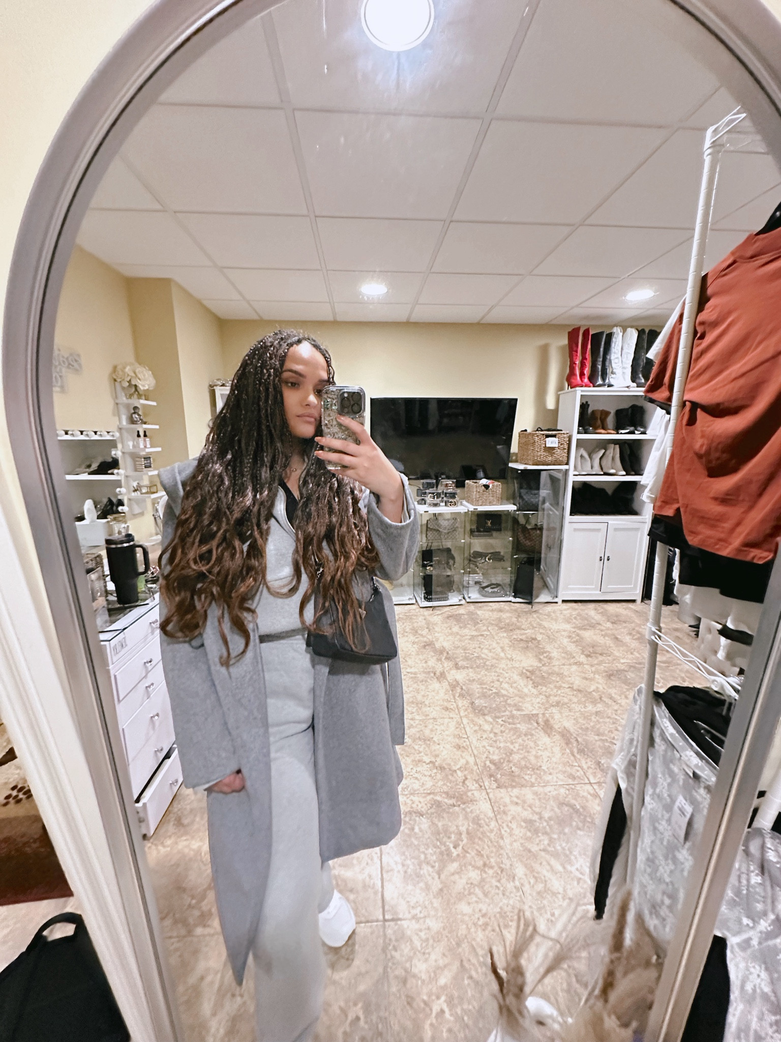 Monochromatic grey outfit looks 

Jacket: Zara 
Sweatsuit : Vayra

#LTKMostLoved #LTKfindsunder100 #LTKSeasonal