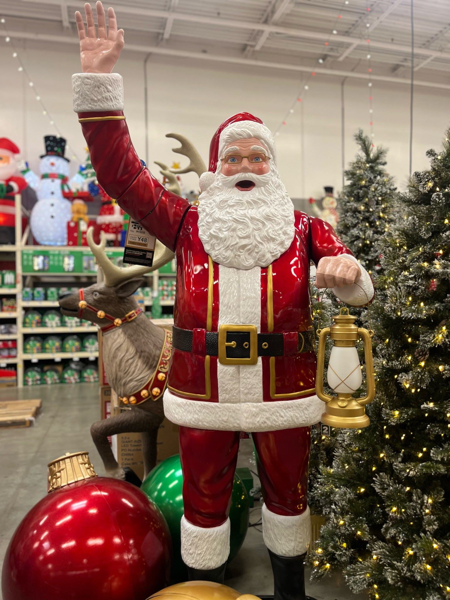 Gorgeous outdoor Santa! 

#LTKFamily #LTKHome #LTKSeasonal