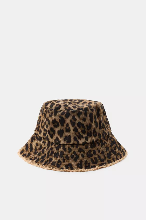 ANIMAL PRINT BUCKET HAT | Zara US