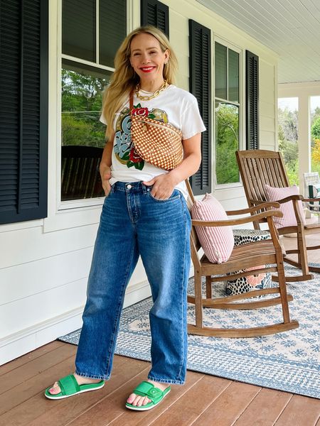 Everyday jeans and a tee but make it fun with a bold lip, baggy jeans, graphic tee, j.crew chunky gold necklace, a colored slide sandal, and patterned Clare v bag.

See more everyday casual outfits on CLAIRELATELY.com 

#LTKItBag #LTKSeasonal #LTKShoeCrush