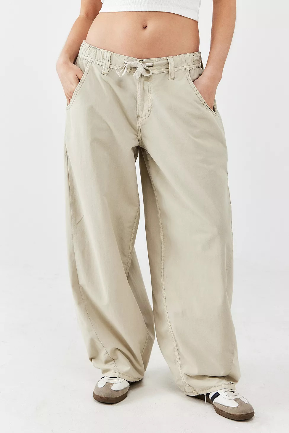 BDG Carter Cocoon Tech Pants | Urban Outfitters (EU)
