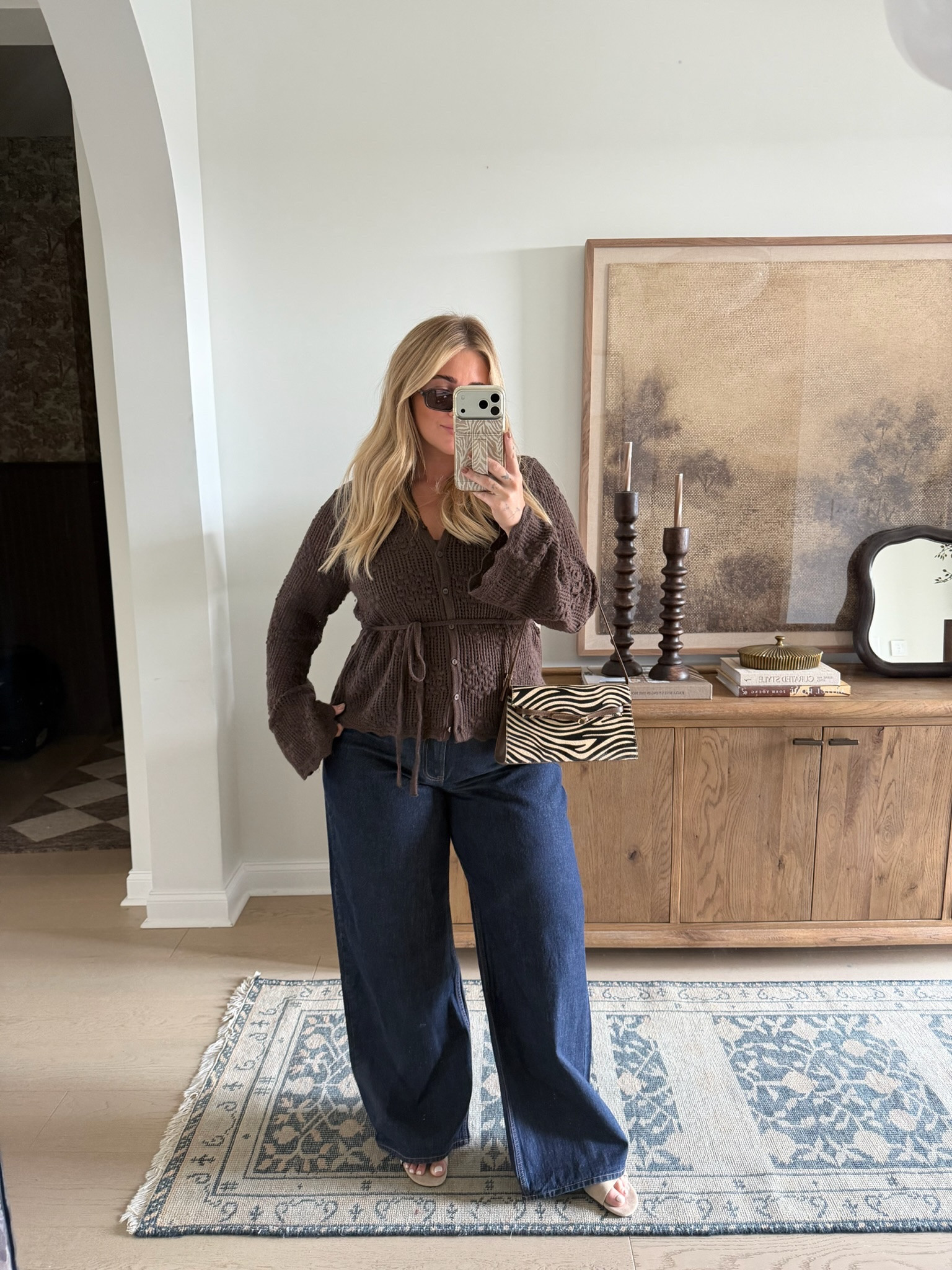 Code: AFLTK 🤎 Jeans- 32 long Top- large