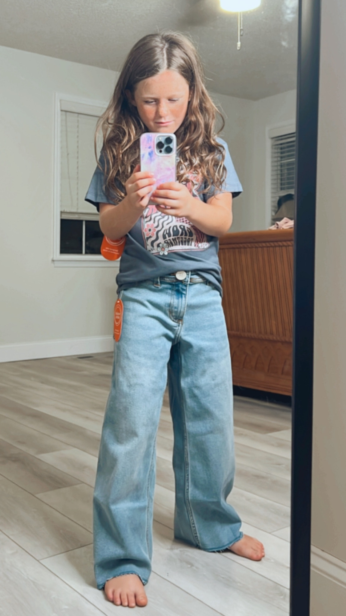 Vera Bella rockin these wide leg jeans 

#LTKunder50 #LTKfamily #LTKstyletip