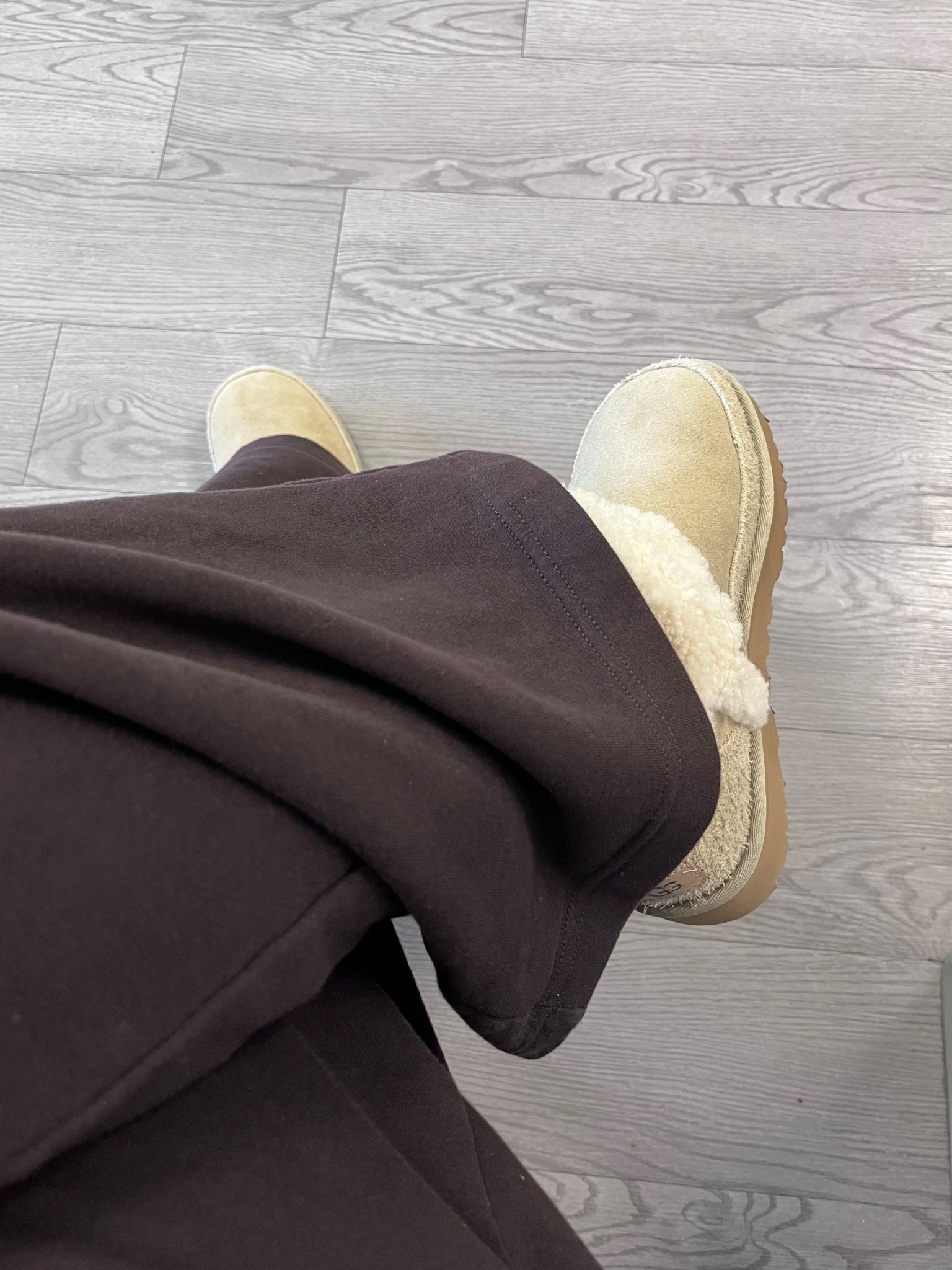 Wore my new Uggs out in wild for the first time. They are obviously so warm!

#LTKGiftGuide #LTKmomlife #LTKSaleAlert