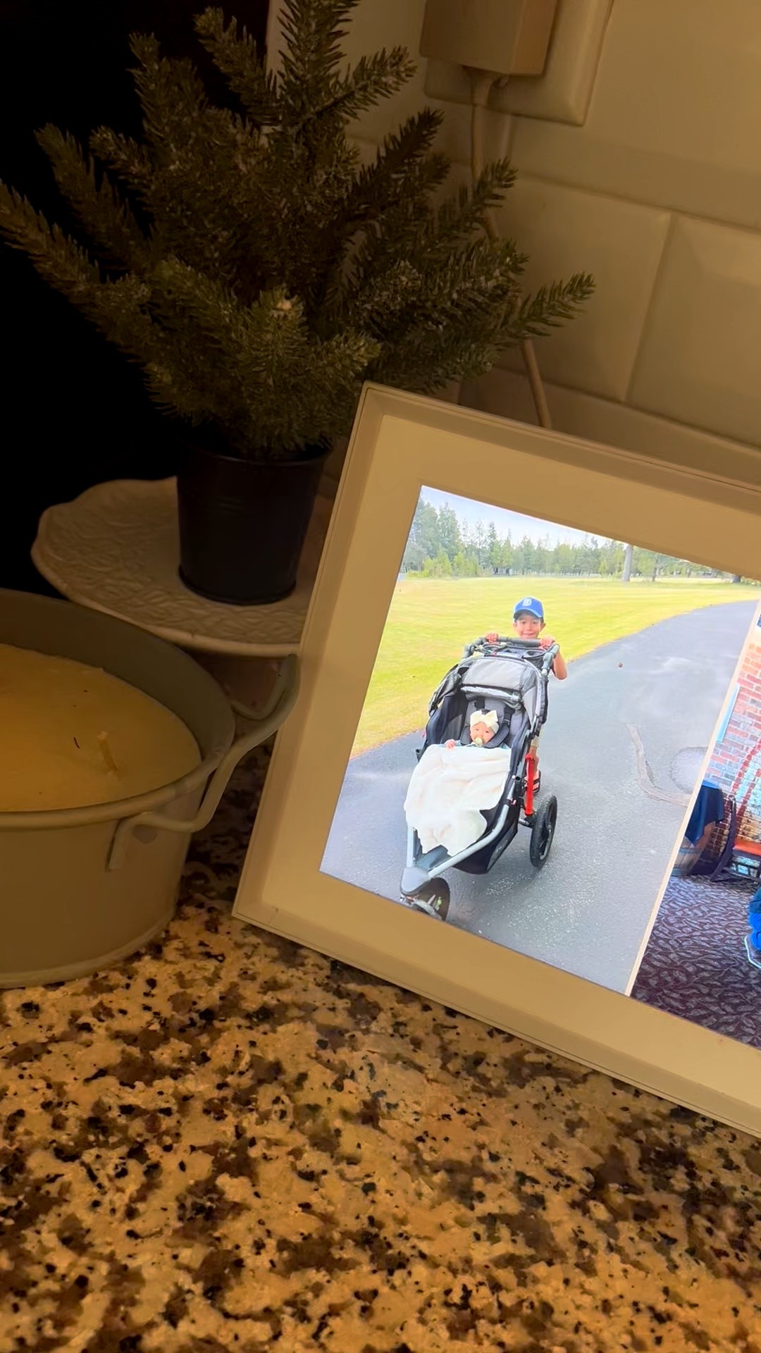 Aura frames in Sale! 

Best gifts 
Gifts for her 
Gifts for grandparents 

#LTKWedding #LTKHoliday #LTKGiftGuide