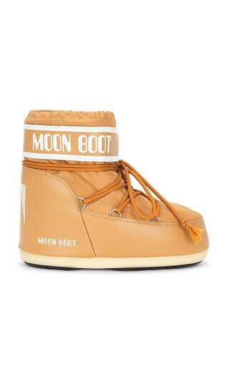 MOON BOOT Low Icon Boot in Ivory. - size 36-38 | Revolve Clothing (Global)