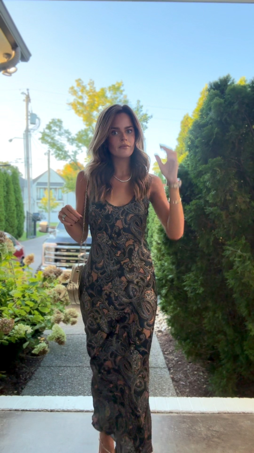 In my head I’m creating great content for yall in reality we’re here!! This dress is a dream and perfect for weddings, date nights, travel and all the things 🫶🏻