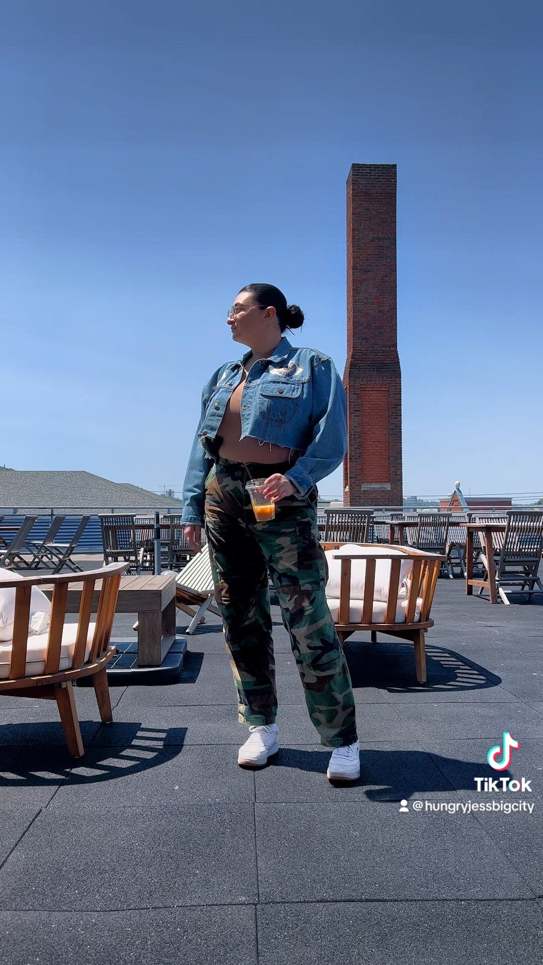 A rooftop coffee moment ☕️ 

#LTKfit #LTKworkwear