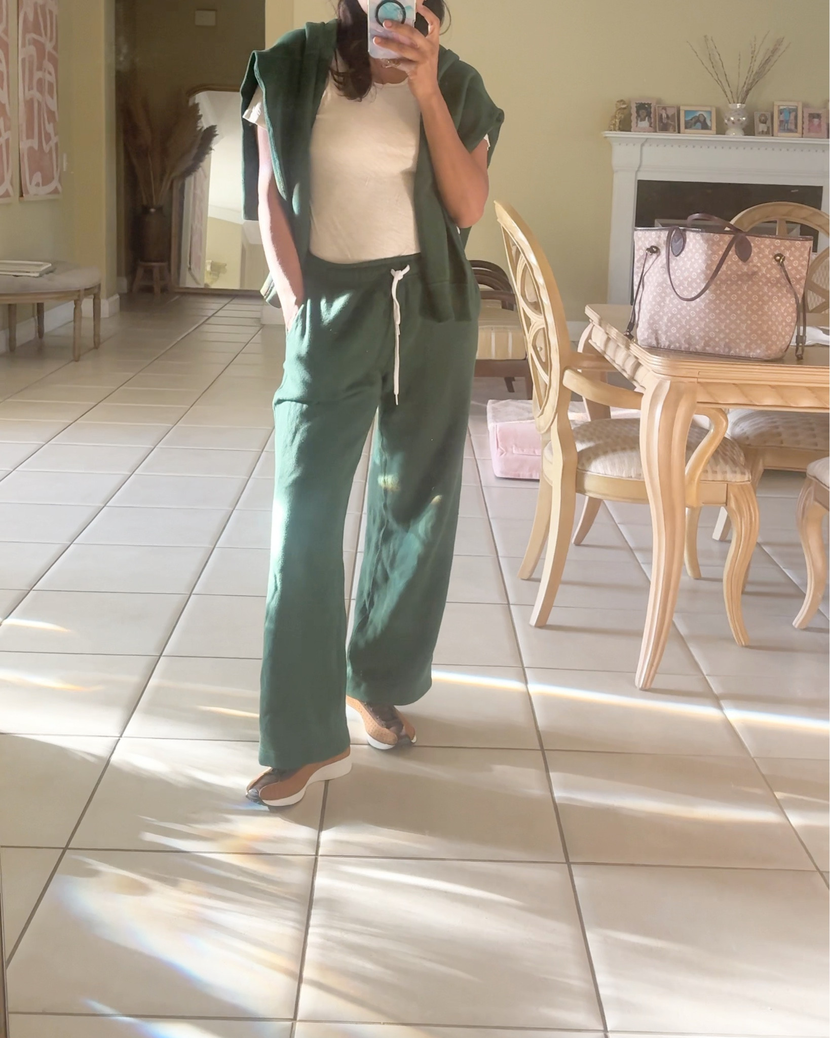 A lounge set in the perfect shade of green.

#LTKOver40 #LTKootd #LTKSeasonal