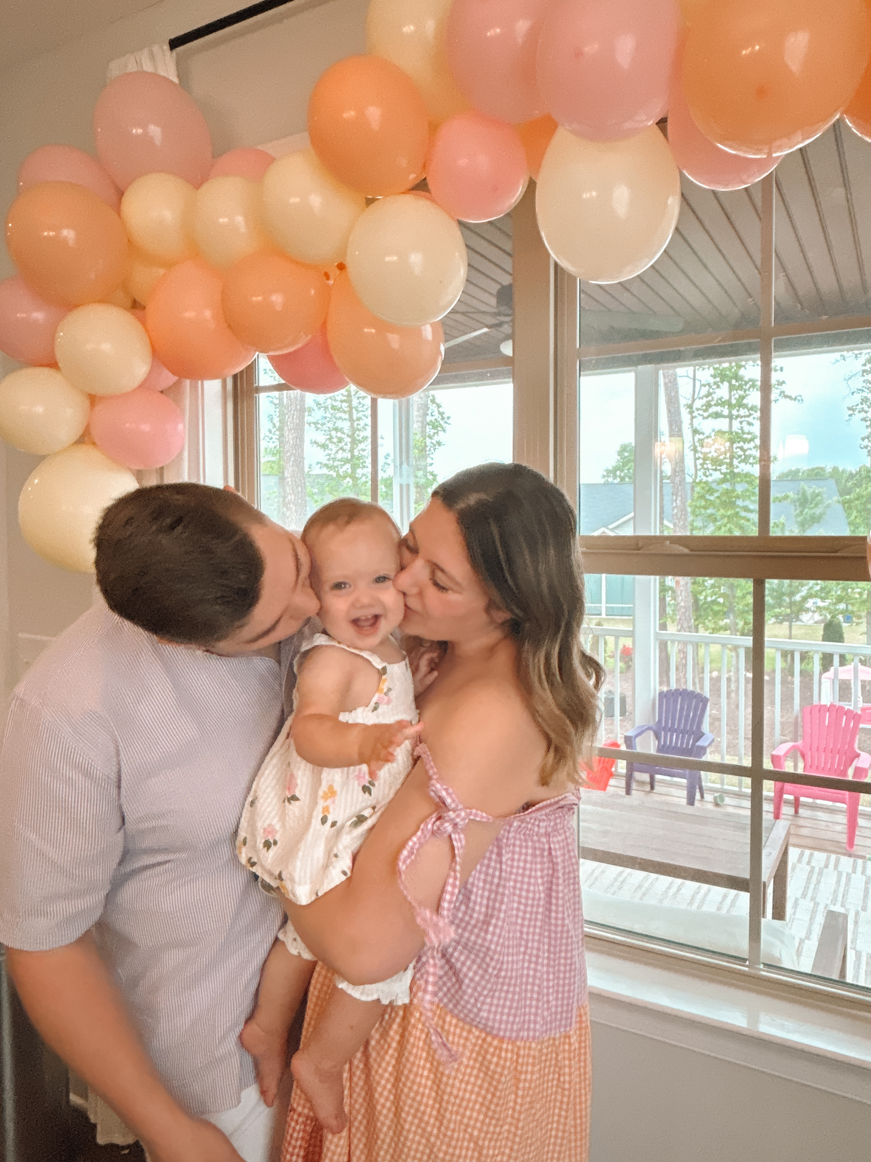 Celebrating one silly goose! Baby’s first birthday, silly goose birthday party, pink birthday party, balloon arch, amazon party decor

#LTKParties #LTKFamily #LTKBaby