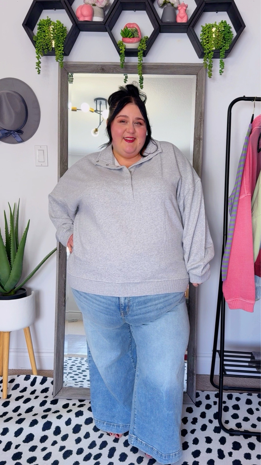 Let’s just I’m slightly addicted to Aerie’s ‘Oh Snap’ sweatshirts. As a plus size 26, I wear a size XXL in Aerie. 

#LTKsale #LTKplussize #LTKmidsize
