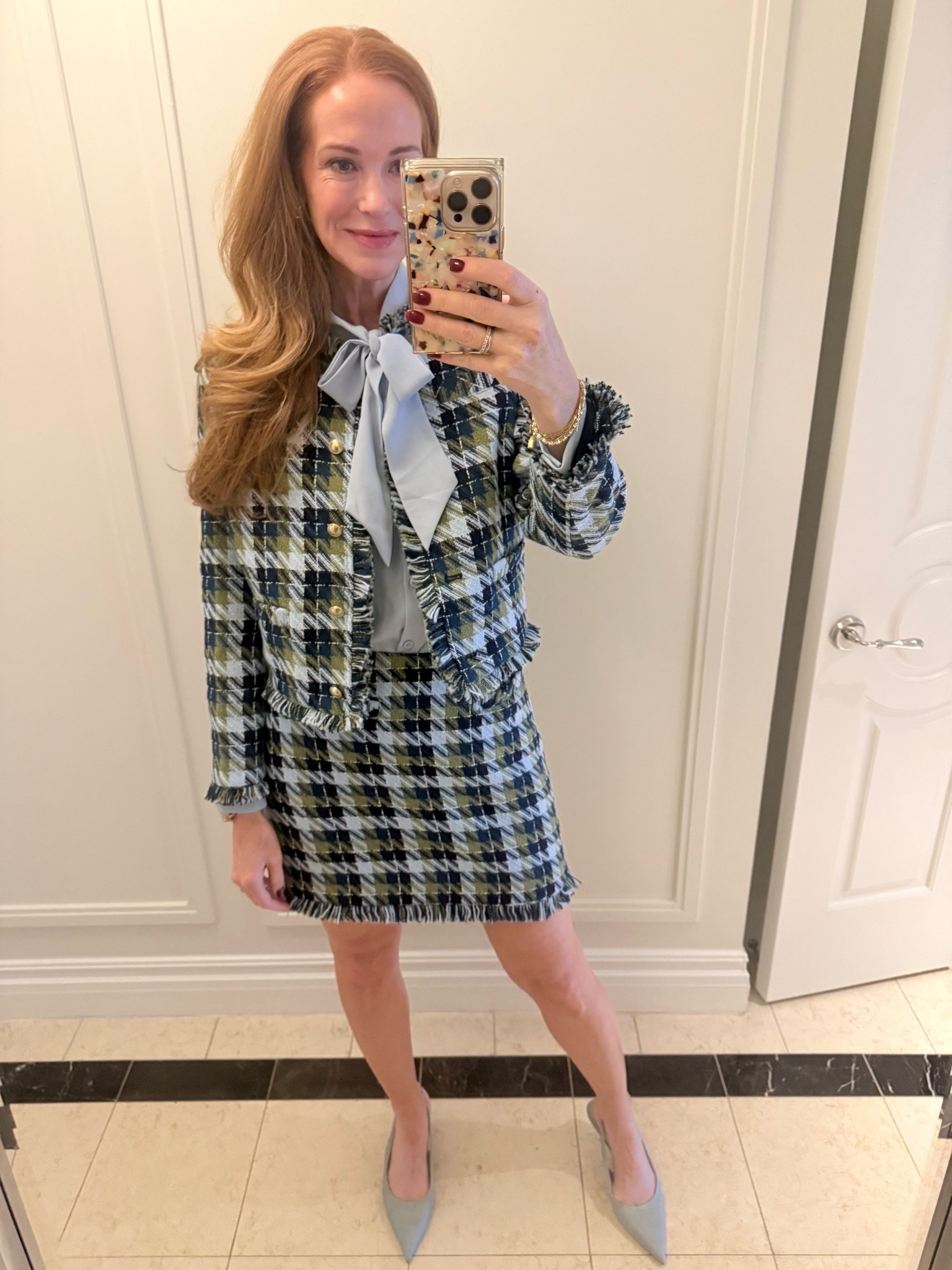 Houndstooth set perfection from @Walmart! I’m in a size 4 in the skirt and small in the jacket.

#LTKootd #LTKTravel #LTKWorkwear