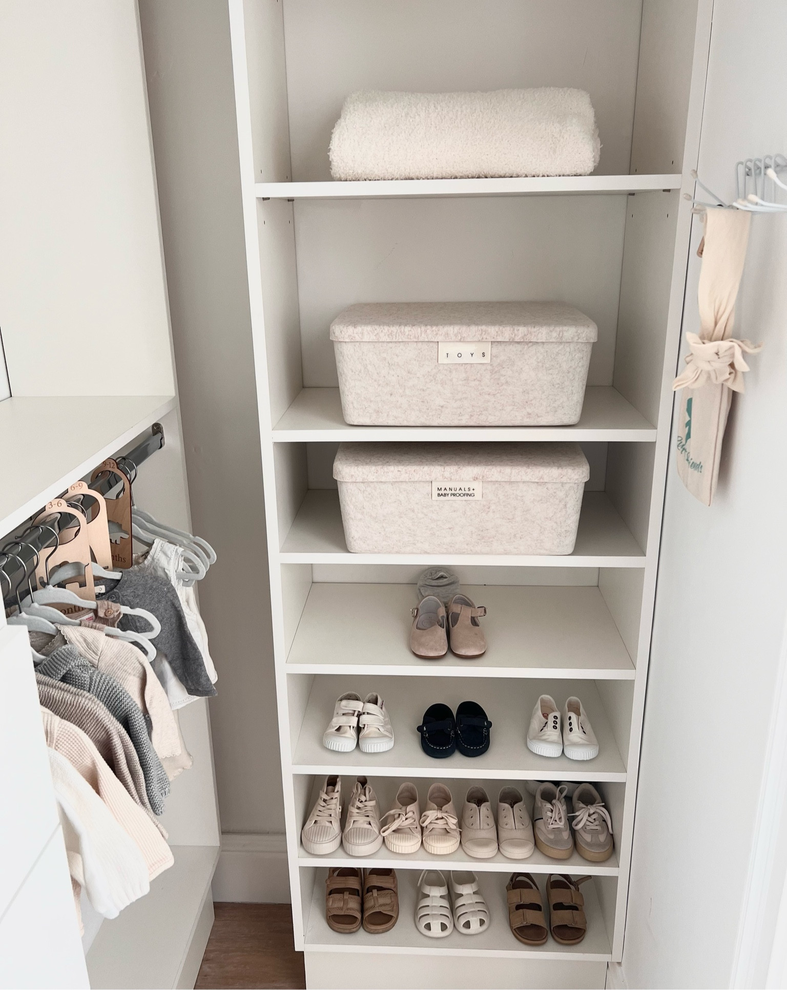 Nursery organization

#LTKHome #LTKBaby
