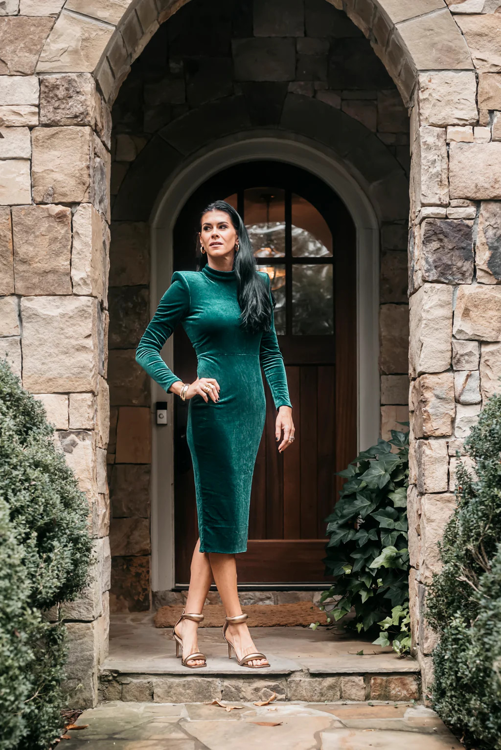 ZERO VELVET DRESS EMERALD | House of Nizhoni