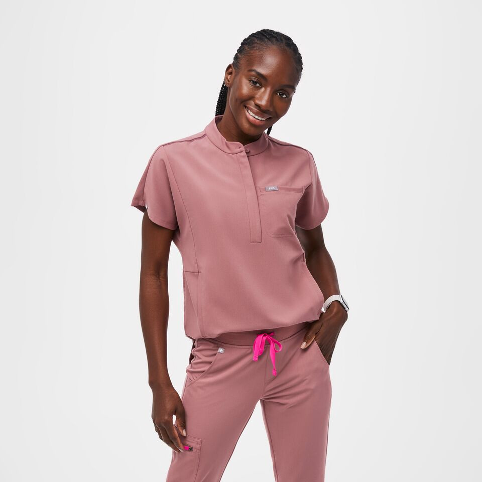 Women's Montex Classic Scrub Top - Mauve · FIGS | FIGS