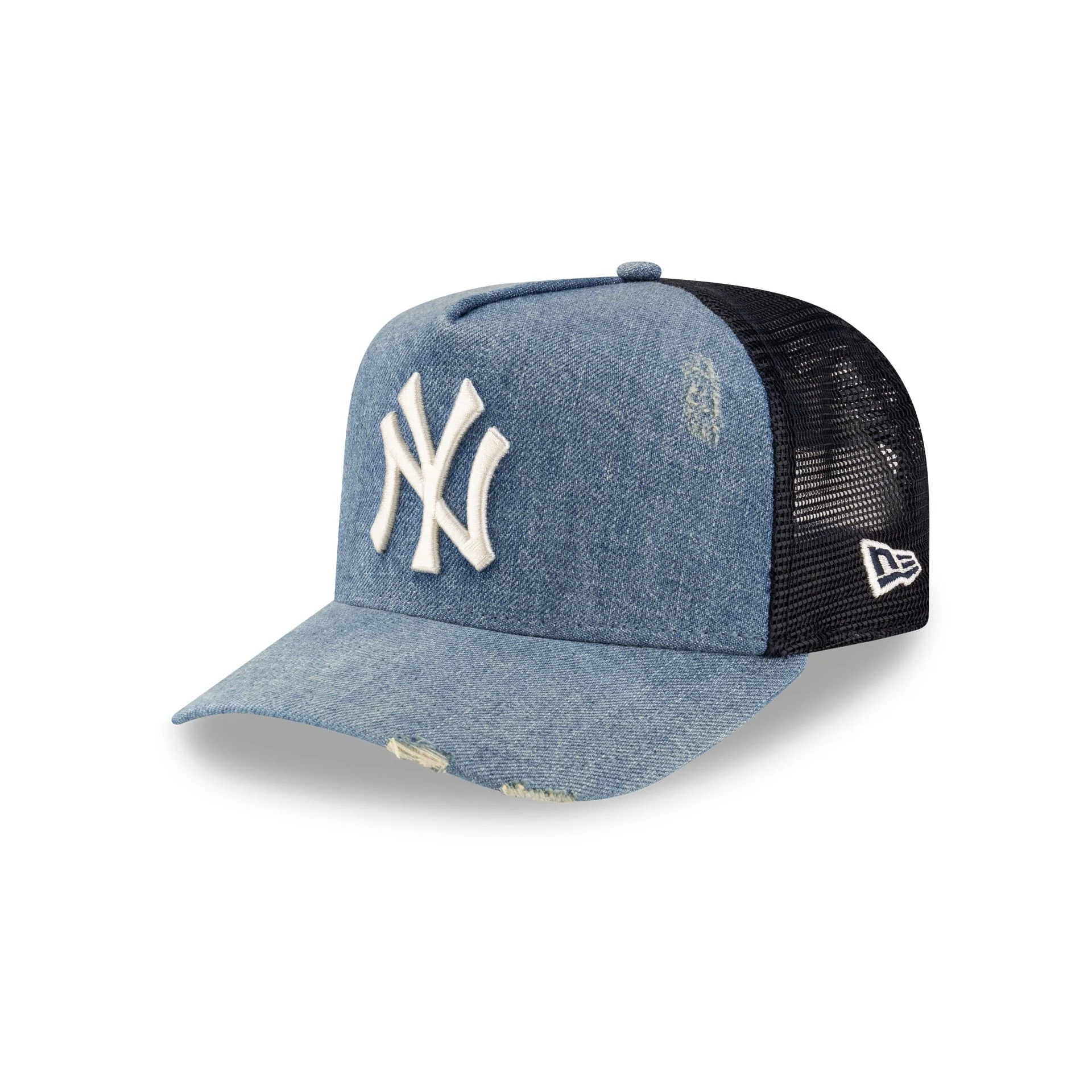 New York Yankees Distressed Light Denim 9FORTY A-Frame Trucker Hat | New Era