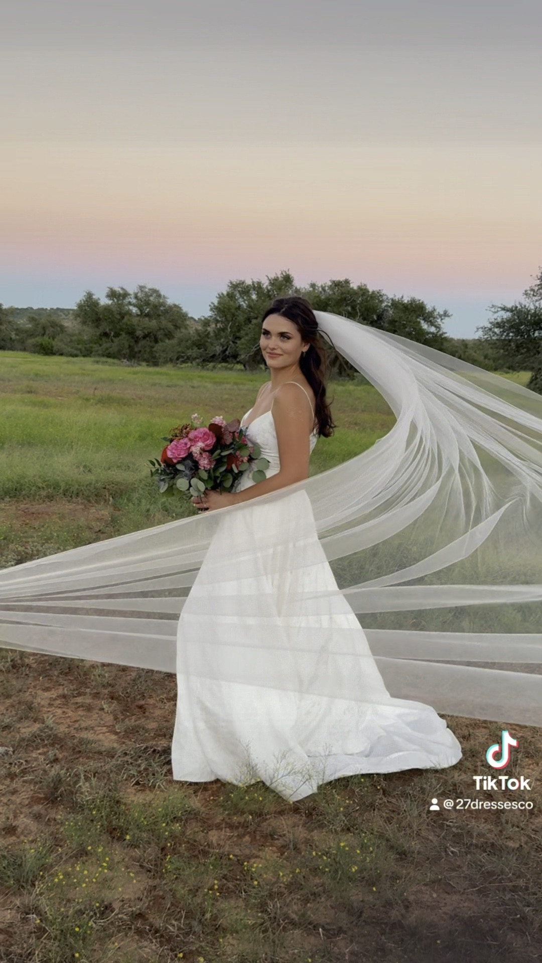 The dreamiest Texas hill country wedding venue 🤍

#LTKVideo #LTKWedding