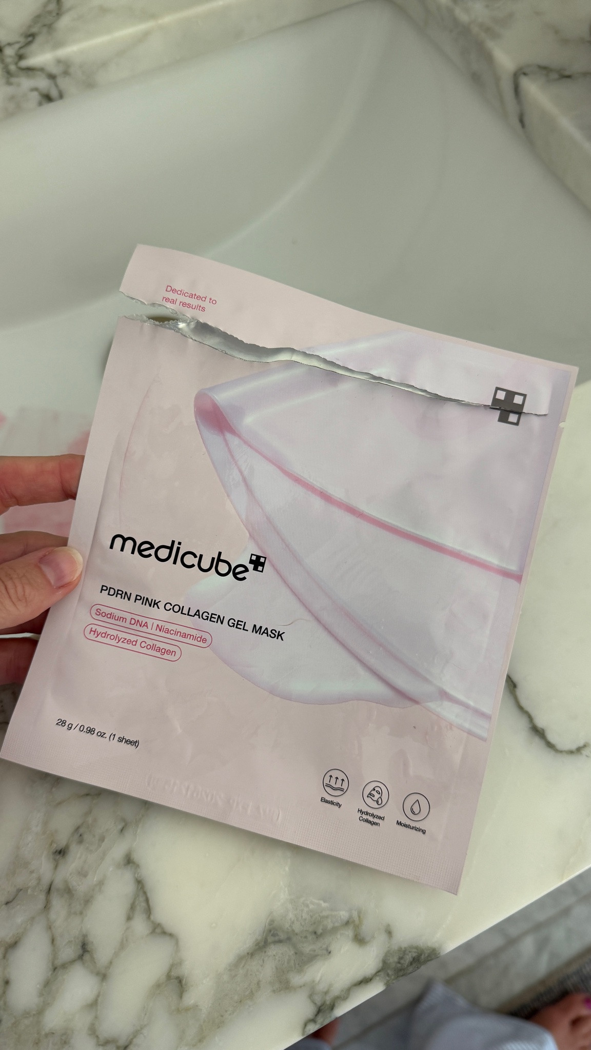 You have to try this PDRN mask! A great reset for your face hydrates for over 48 hours tightens and firms your skin!

#LTKOver40 #LTKSeasonal #LTKgrwm