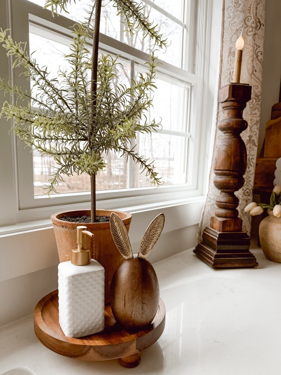 Spring and Easter decor in my kitchen 

#LTKHome #LTKSeasonal