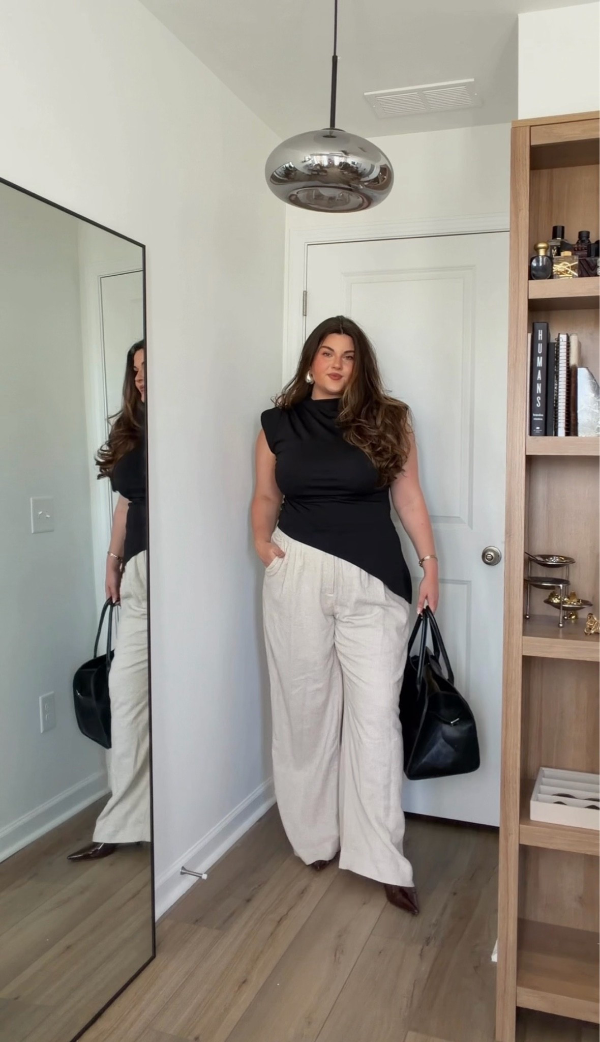 Wearing XL in the top (it has stretch, shoulder pads and is true to size)

Wearing 33R in the linen trousers, these are on super clearance and will sell out soon! Use their sizing chart to make sure you’re getting the right fit

#LTKWorkwear #LTKMidsize #LTKSaleAlert
