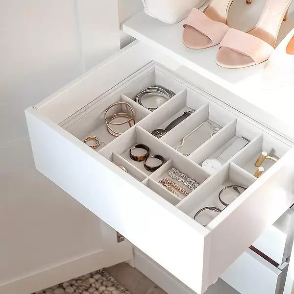 Stackers Large Expandable Jewelry Storage Tray | The Container Store