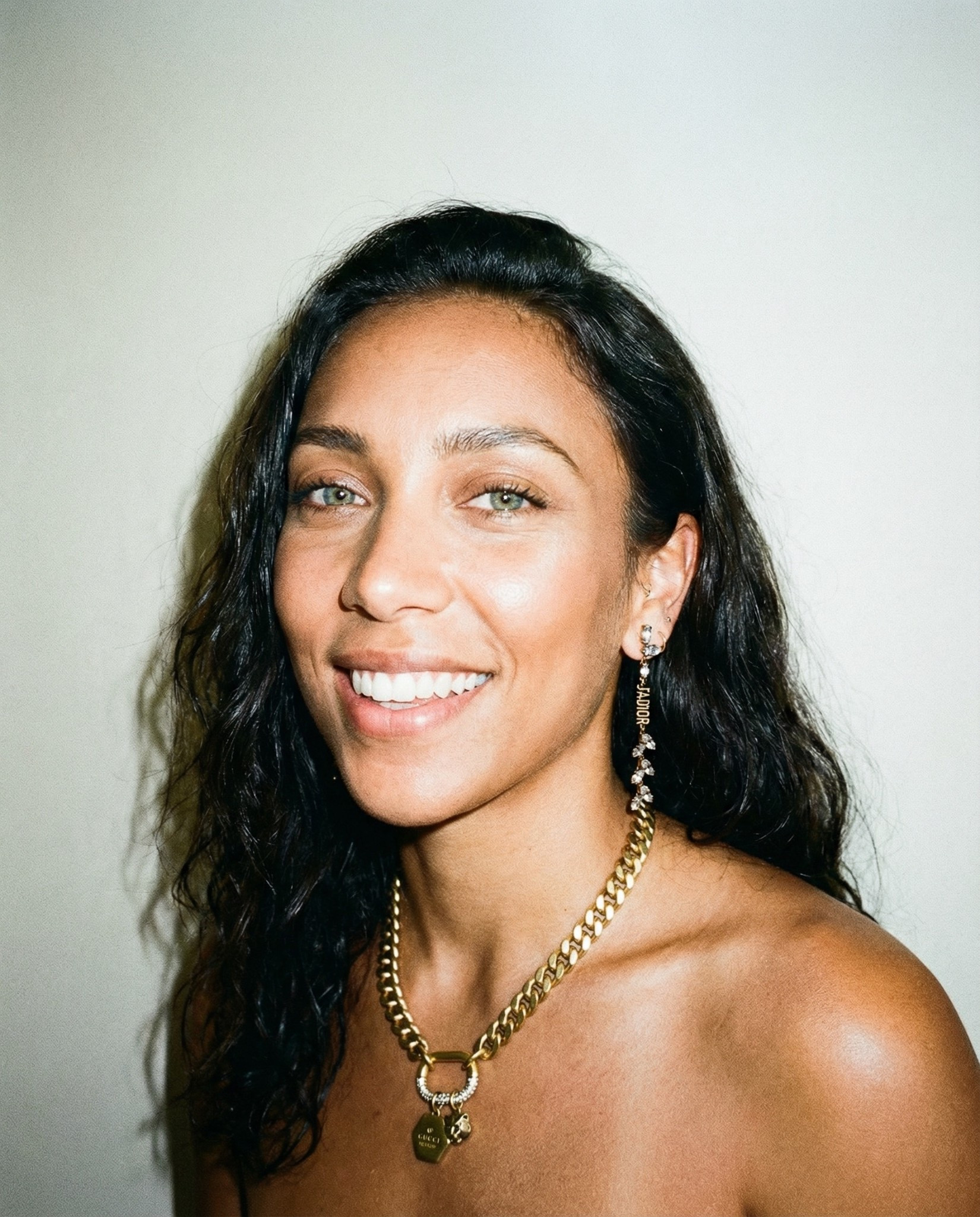 Designer Edit drop ✨
The J’Adore Drop Duo Earrings are made from authentic vintage designer materials and reimagined into a two in one earring.
Wear the stud alone or add the crystal drop for statement style.
Limited quantities.
#LTKJewelry #DesignerEdit #StatementEarrings #VintageDesigner #RareJewelry #RAËLIVStyle #LuxuryDetails #JewelryDrop


#LTKselfcare #LTKWedding #LTKSaleAlert