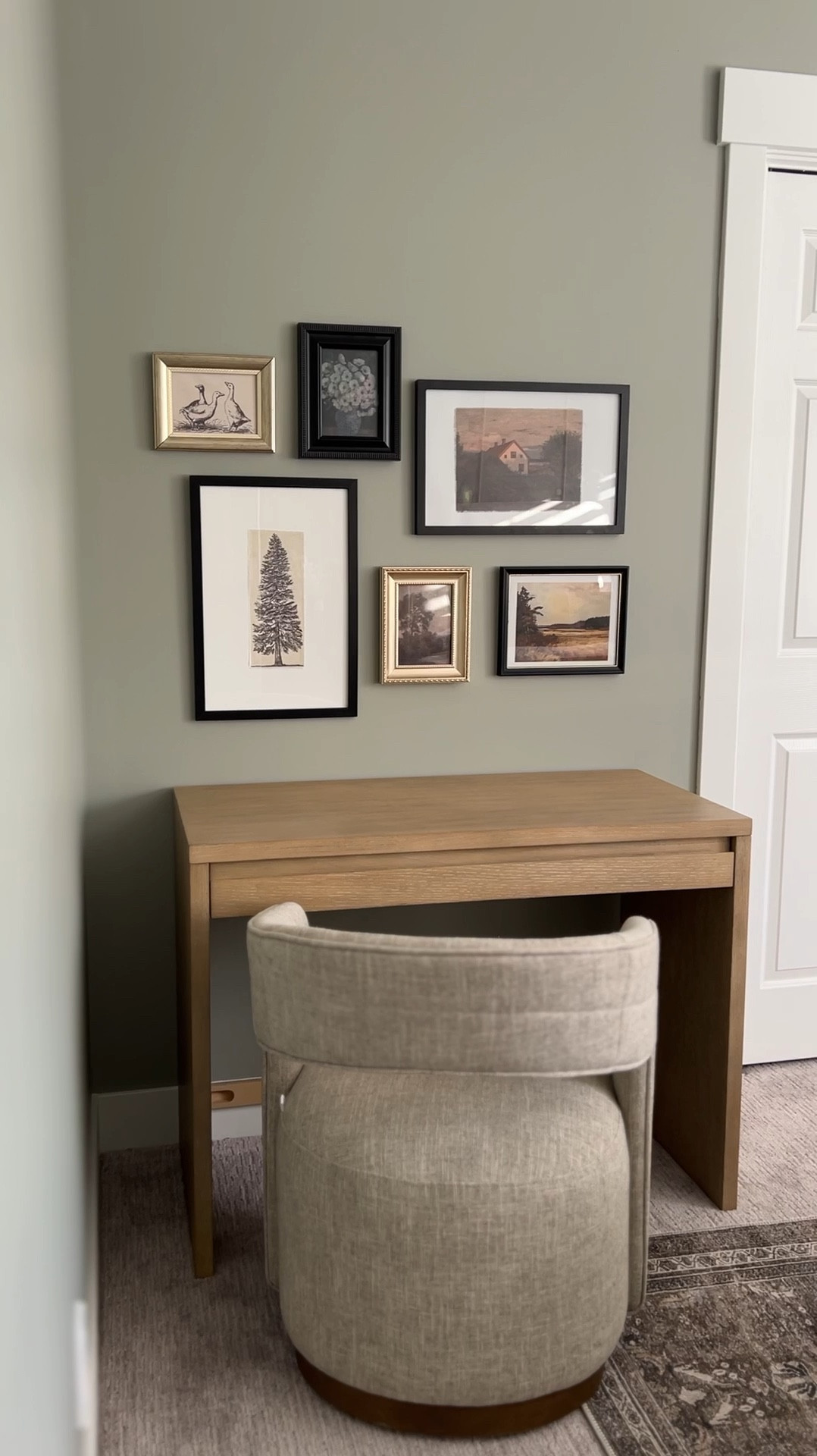 Our bedroom makeover from start to finish! #bedroom #homemakeover #neutralhomedecor #bedroomdesign #homeinspo #cozyhome #cottagecore #transitionaldesign

#LTKSeasonal #LTKHome #LTKFindsUnder100