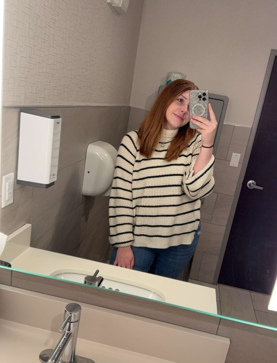 Casual Christmas Outfit

#LTKStyleTip