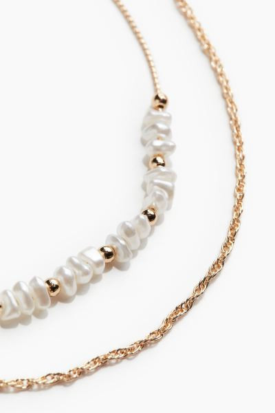 Two-strand necklace - Gold-coloured/White - Ladies | H&M GB | H&M (UK, MY, IN, SG, PH, TW, HK)