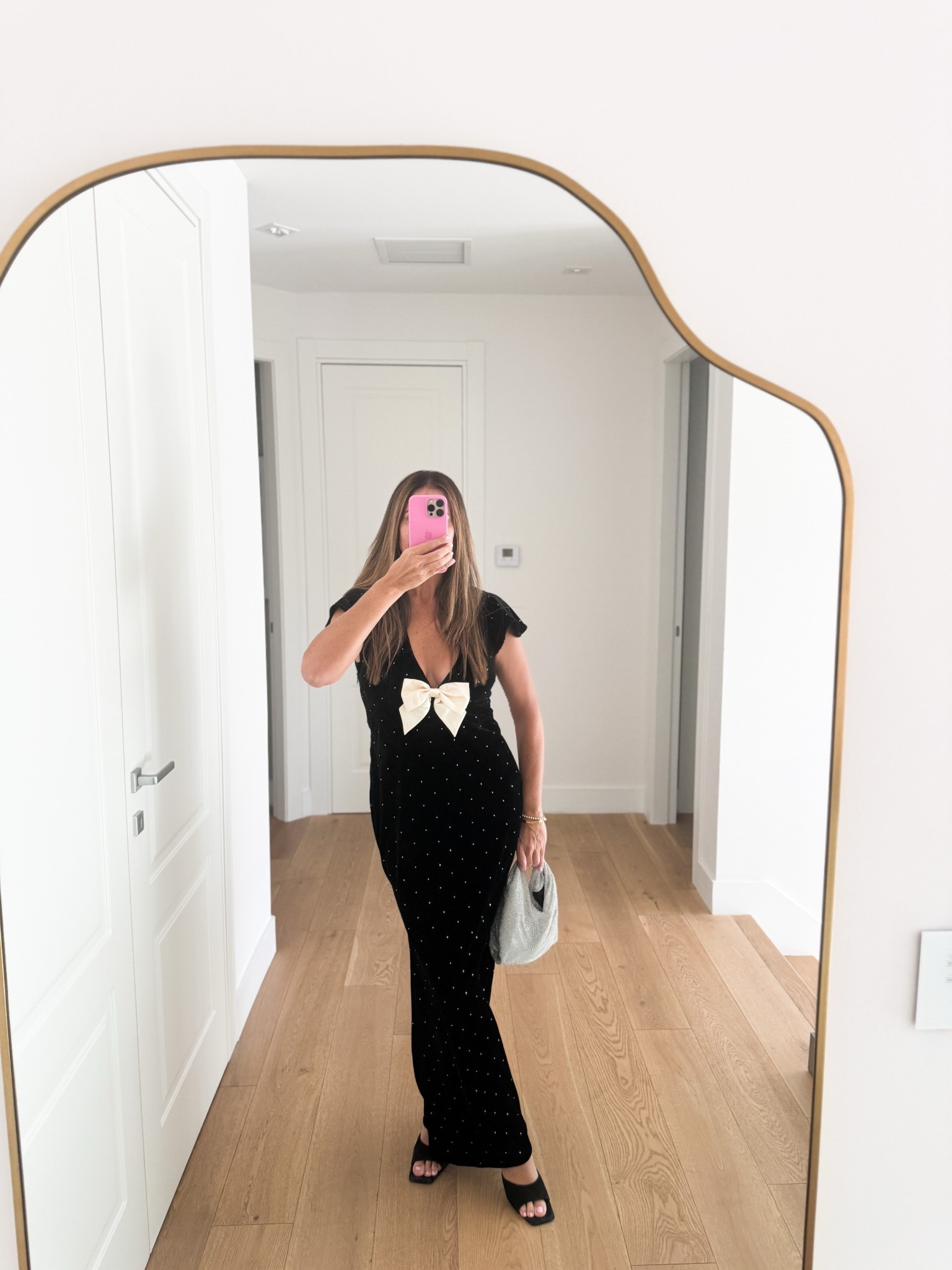 Loooove the bow detail on the dress. The added bonus? It’s comfortable! 

#LTKootd #LTKgrwm #LTKOver40