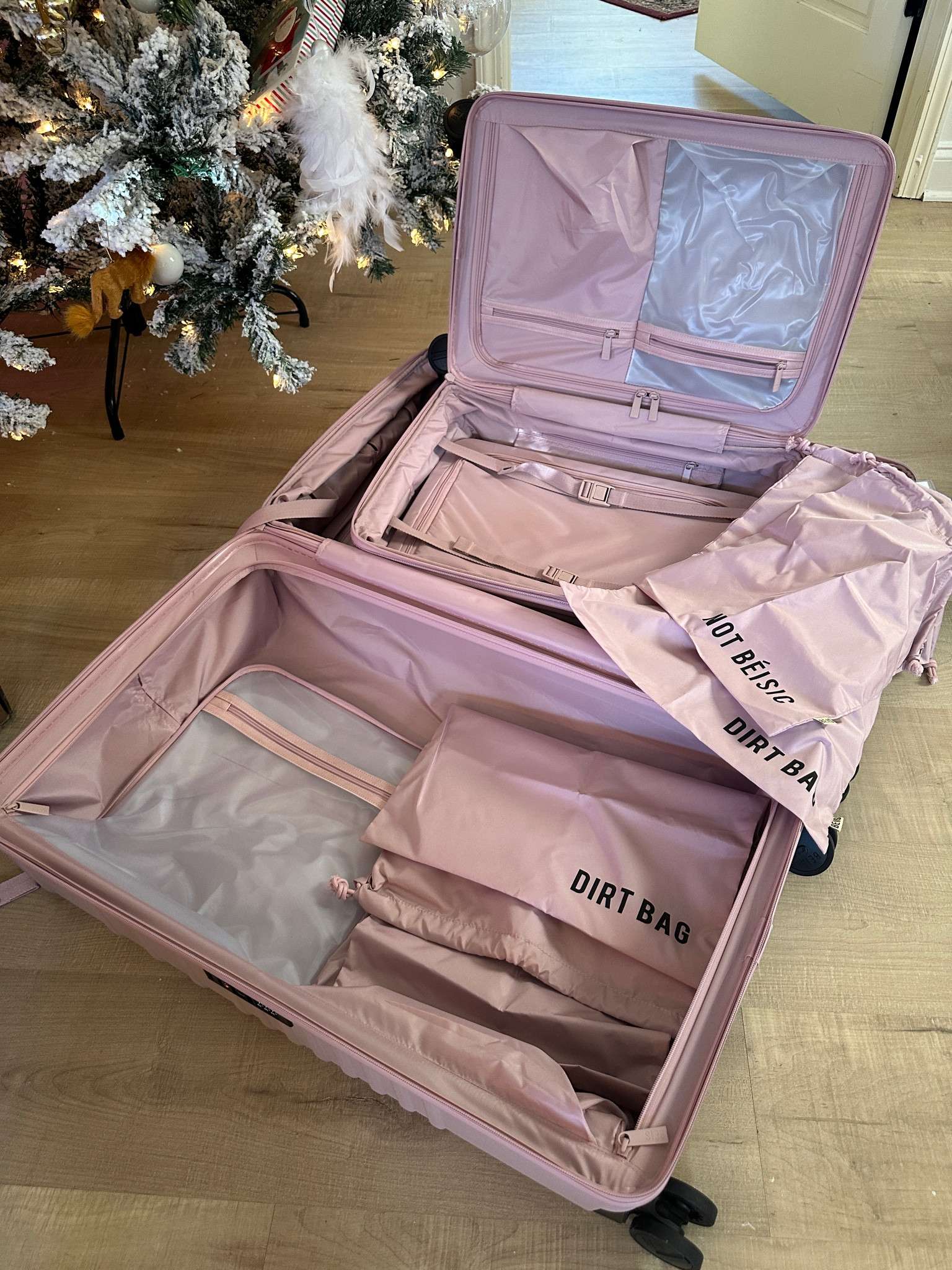 the new luggage 🥰🥰🥰