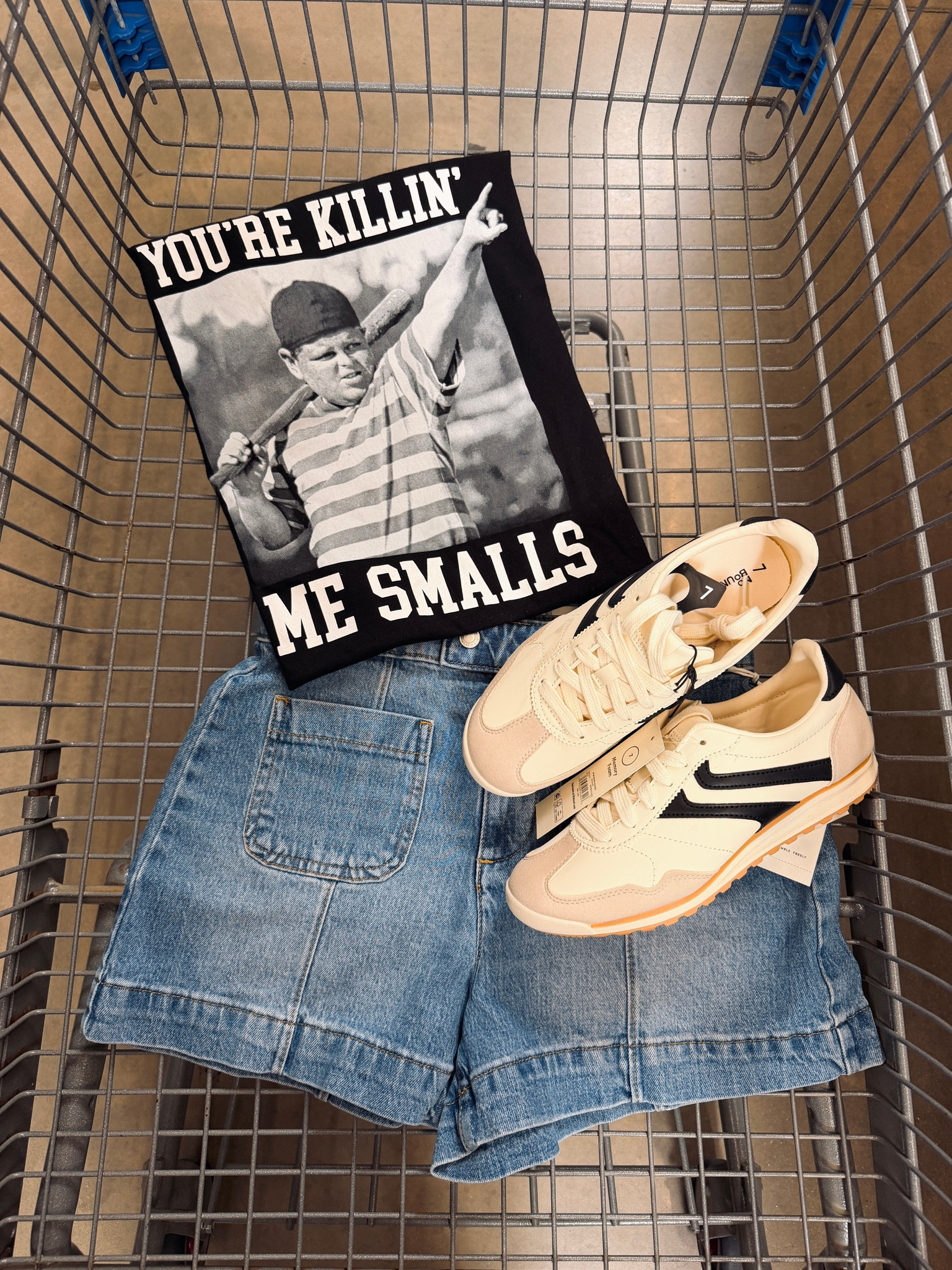Baseball Mom IFYKYK #baseballmom #sportsmom

#LTKOver40 #LTKgrwm #LTKmomlife