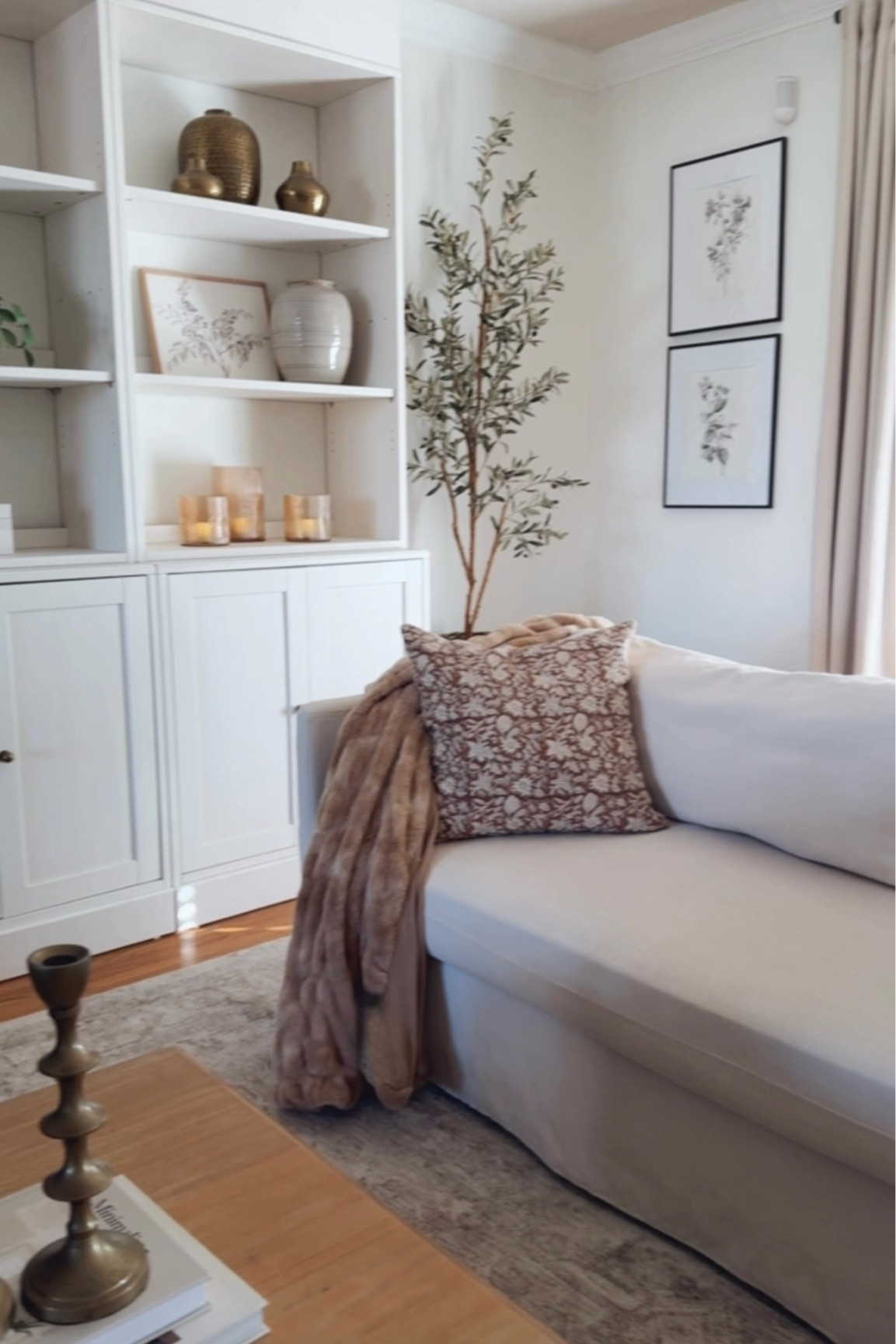 Some of my favorite finds to make your home cozy, all from @walmart.
#walmartpartner 

Faux fur throws 
Comfy sofa
Olive tree 
Hurricane candle holders 
Candles 
Picture frames 
Coffee maker 
Coffee mugs 

#walmarthome 


#LTKSeasonal #LTKStyleTip #LTKHome