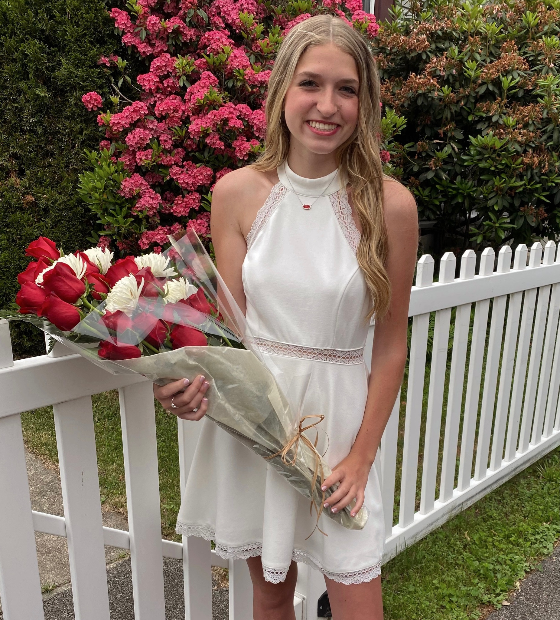 This is the dress I wore for my high school graduation! 👩🏼‍🎓
#whitedress #lulus #kendrascott #graduation #womensfashion

#LTKstyletip #LTKSeasonal #LTKFind